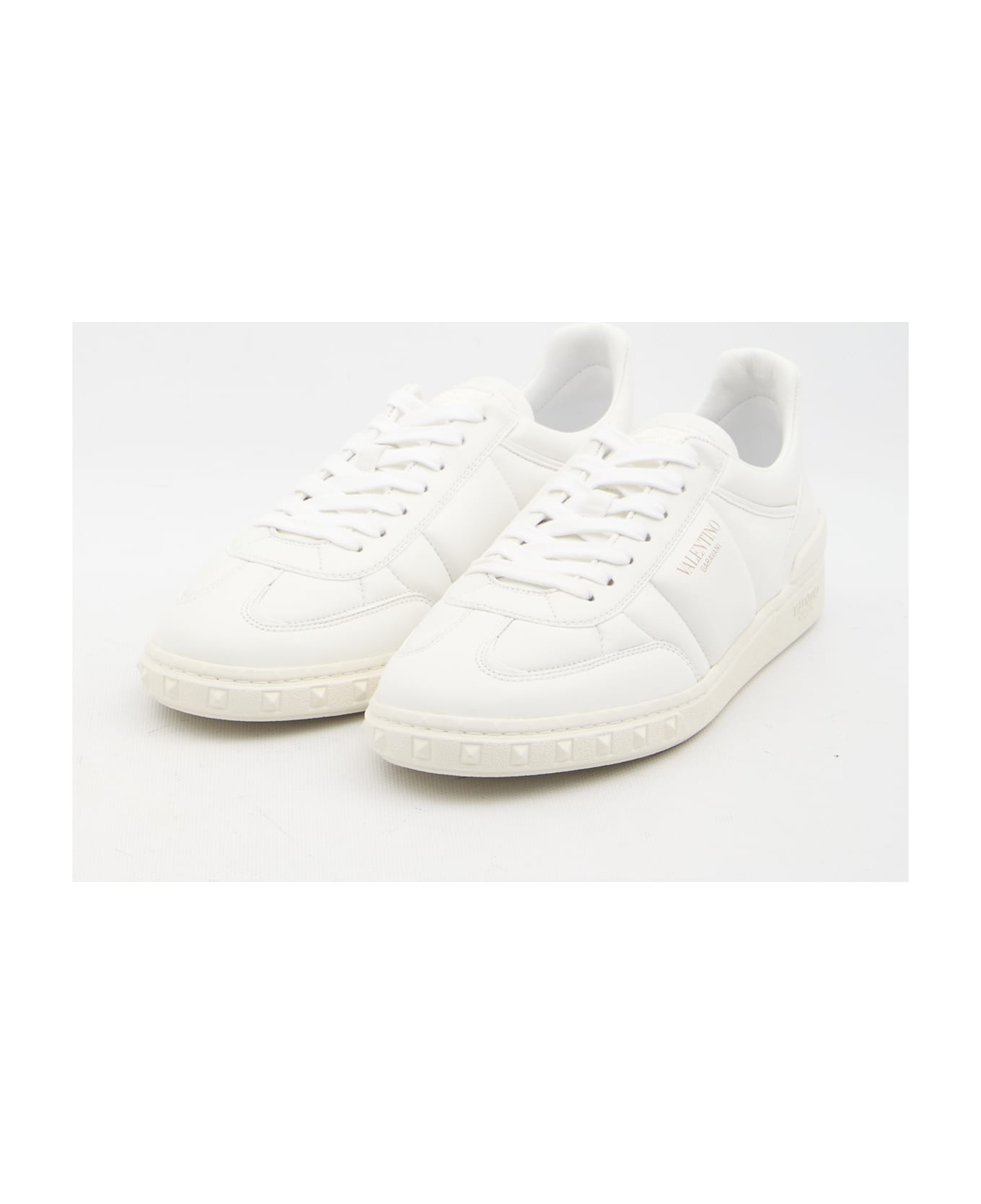 Valentino Garavani Low Top Upvillage Sneakers - White