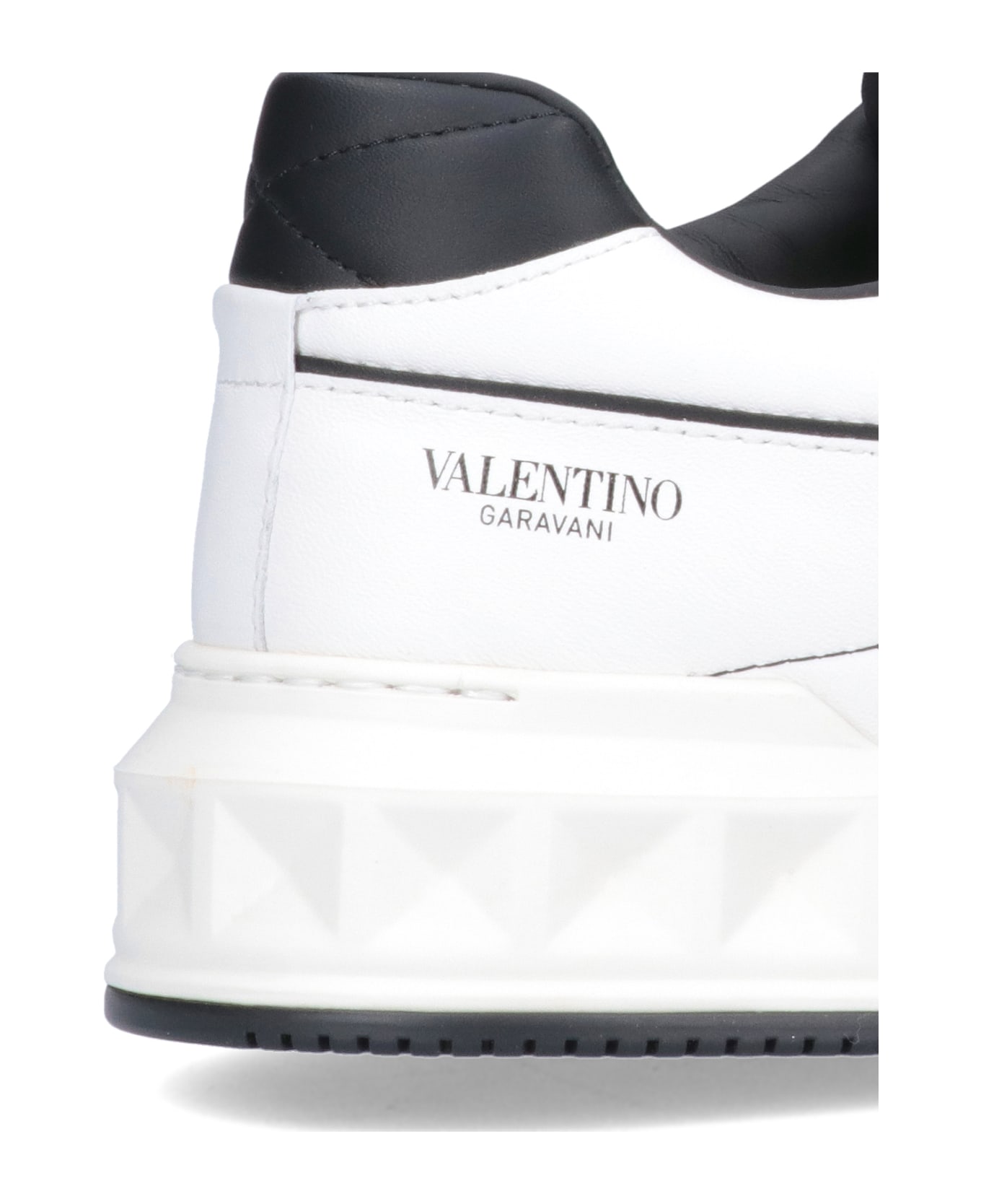 Valentino Garavani Low-top One Stud Sneakers - White スニーカー