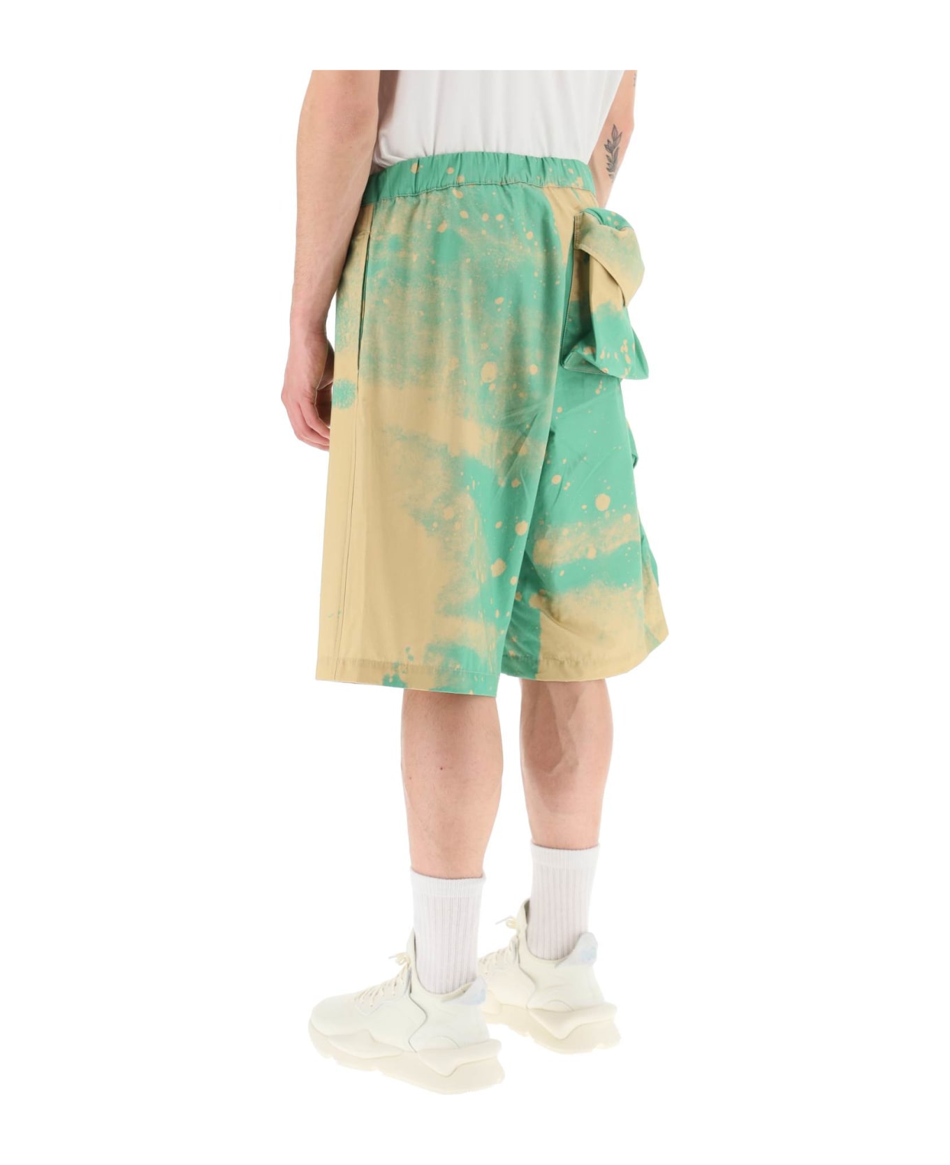 OAMC Smudge Oversized Shorts With Maxi Pockets - GREEN (Green)