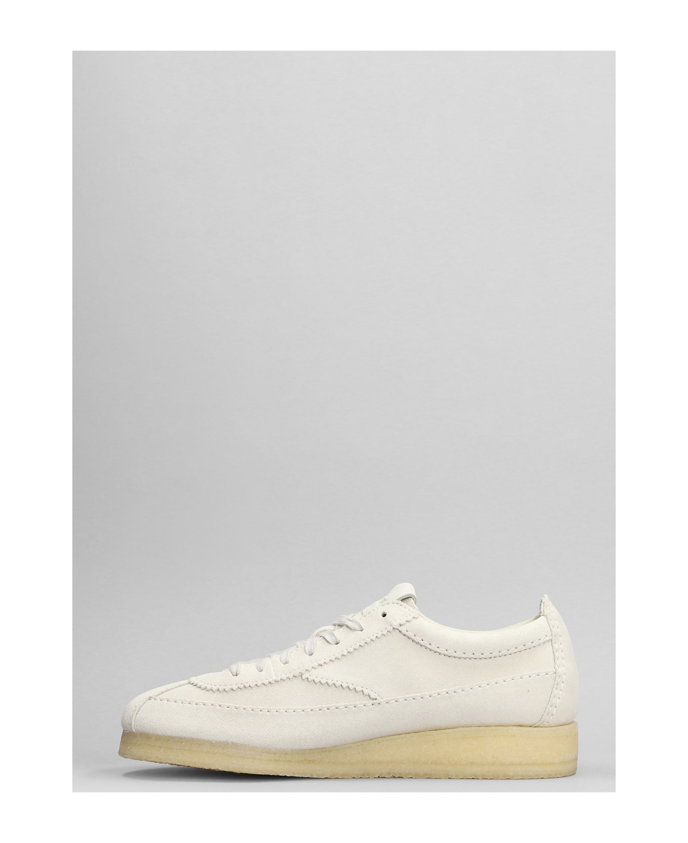 Clarks Wallabee Tor Lace Up Shoes In White Suede - white