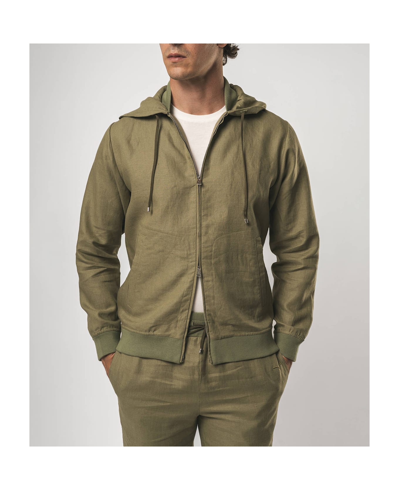 Larusmiani Sea Island Tracksuit Hoodie 
babe
 Pants - Olive