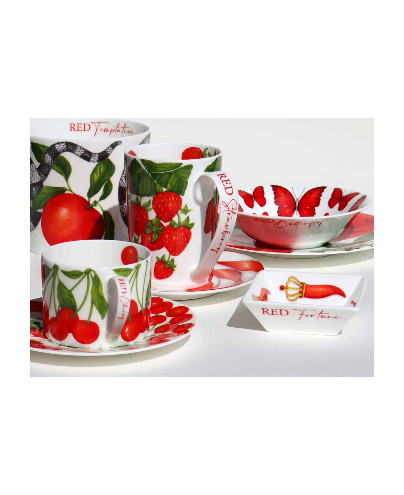 Taitù Set of 4 Tea/Coffee Cups & Saucers RED CHERRY - RED Collection - Red