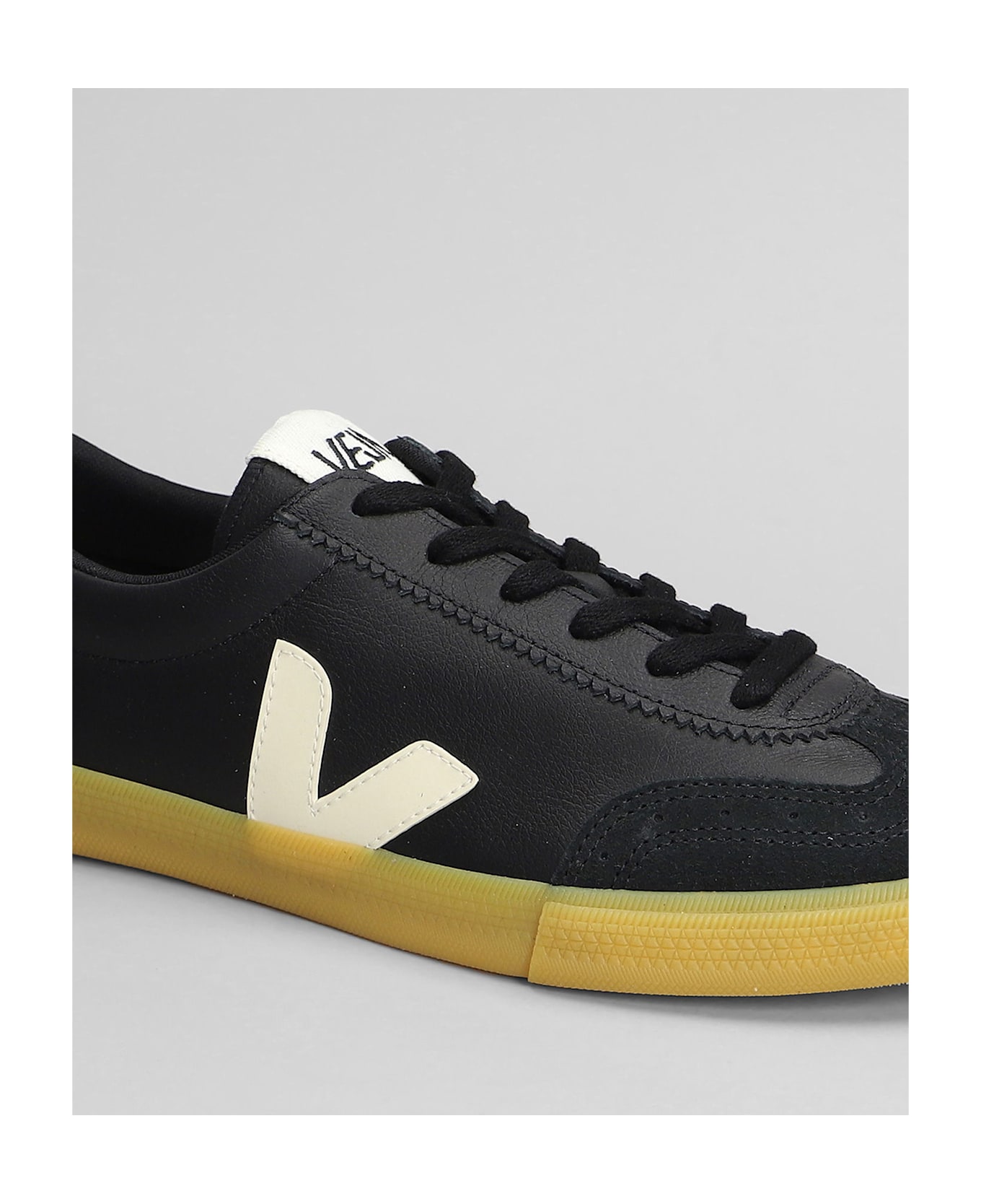 Veja Volley O.t Sneakers In Black Suede And Leather - black