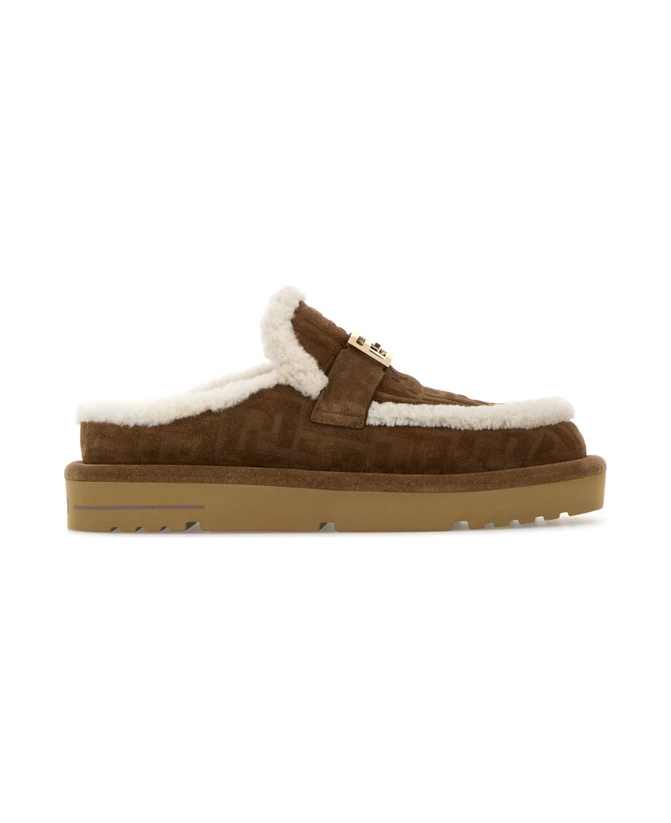 Fendi Biscuit Suede Apres Chic Slippers - TABACCO+LATTE