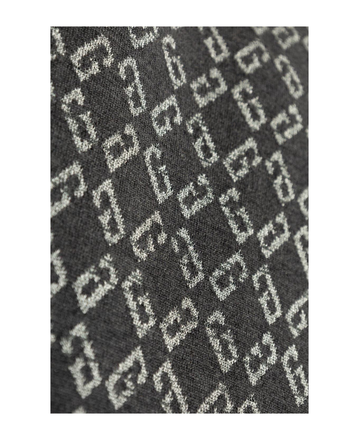 Givenchy Monogram 72 Kacquard Knit Sweater - Medium Grey