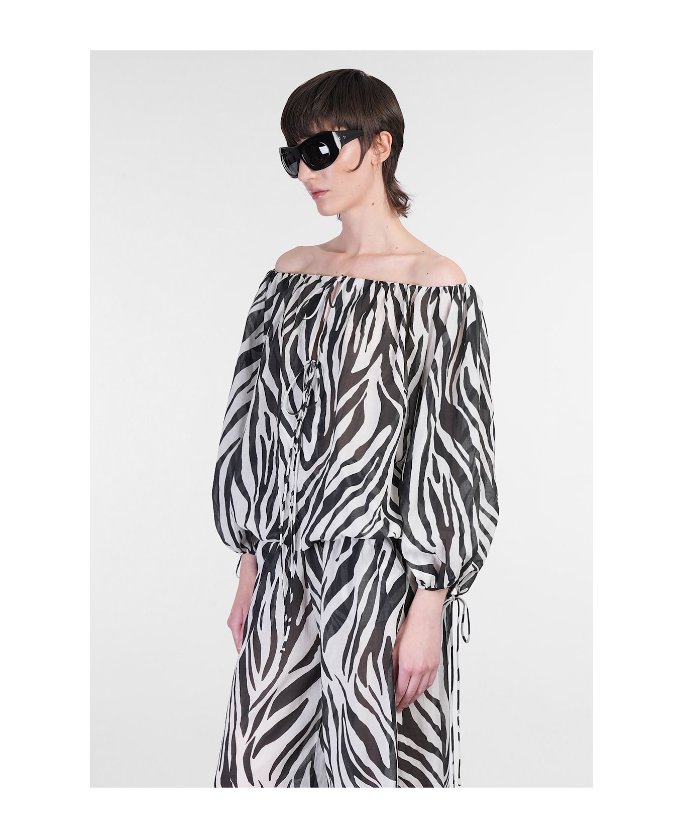 The Andamane Wilma Top Topwear In White Cotton - white
