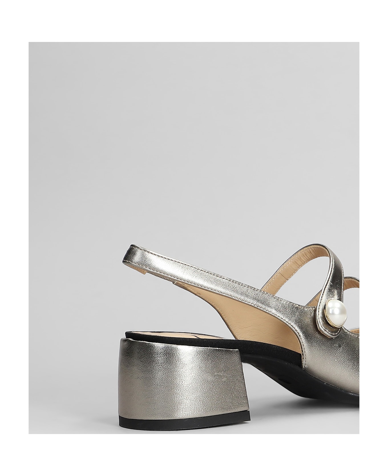 Roberto Festa Tiglio Pumps In Gunmetal Leather - Gunmetal