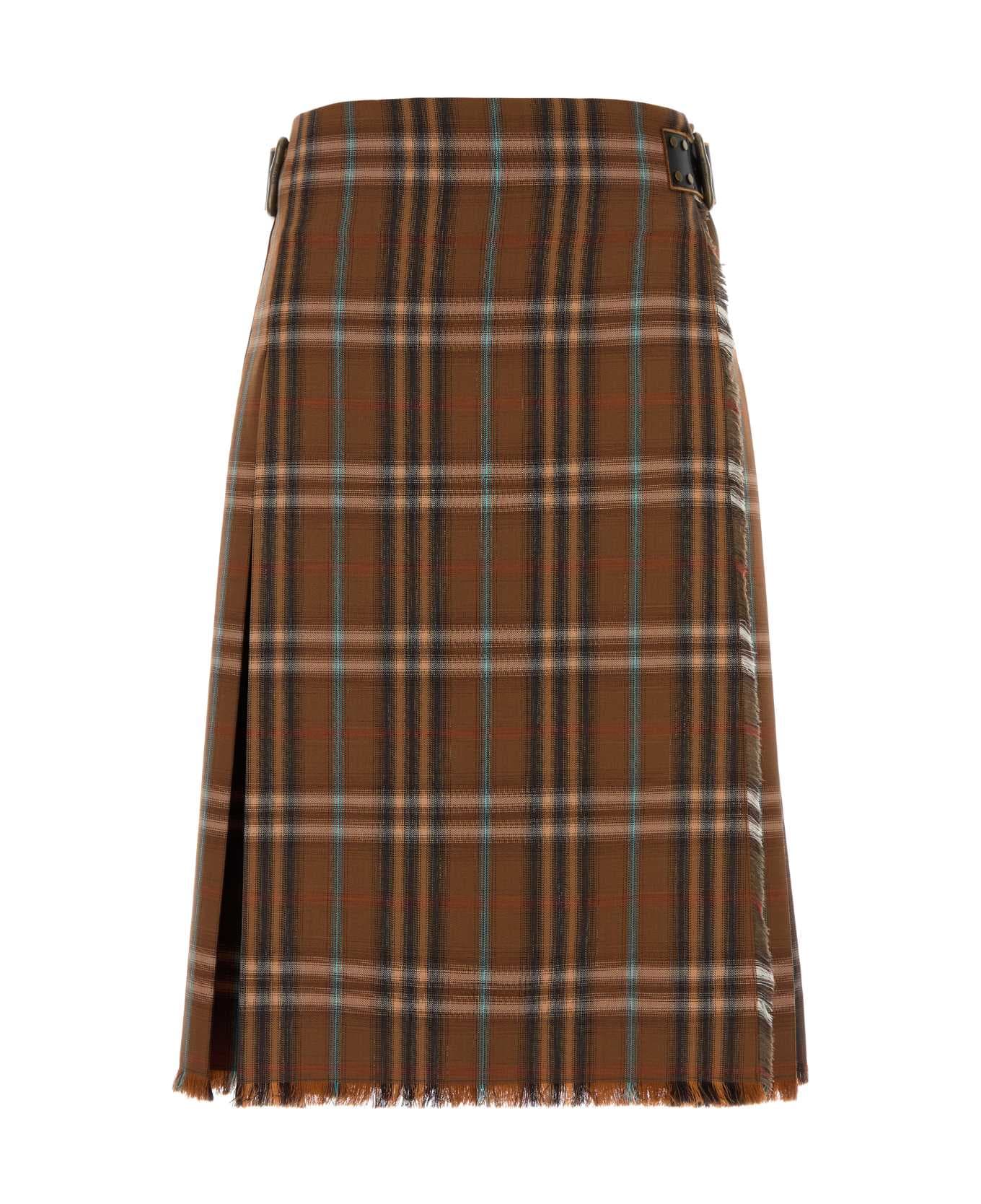 Burberry Embroidered Wool Skirt - GINGERBROWNIPCHK