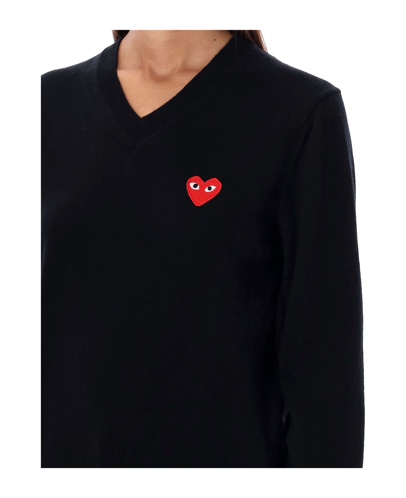Comme des Garçons Play Red Heart Patch V-neck - BLACK