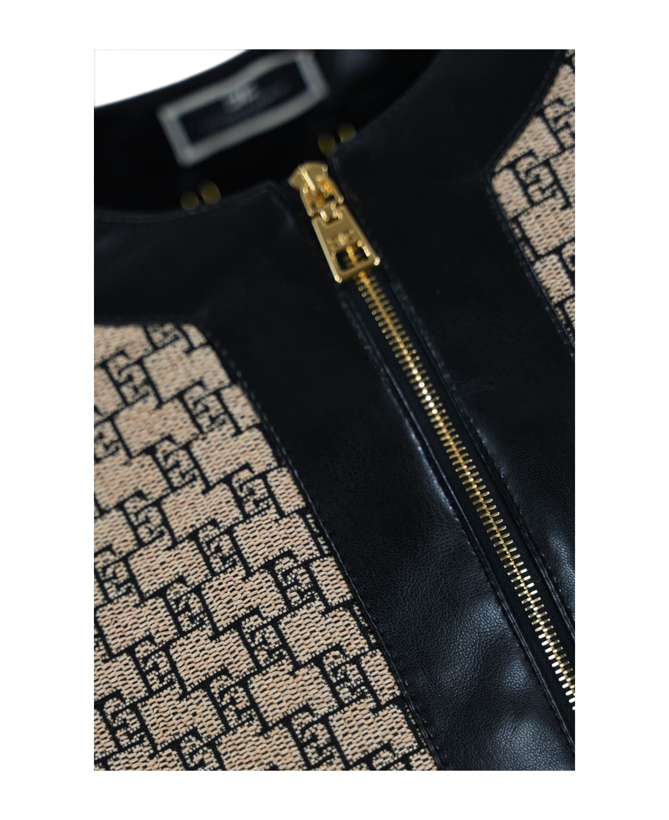 Elisabetta Franchi Cropped Raffia Jacket With Logo - Paglia/nero