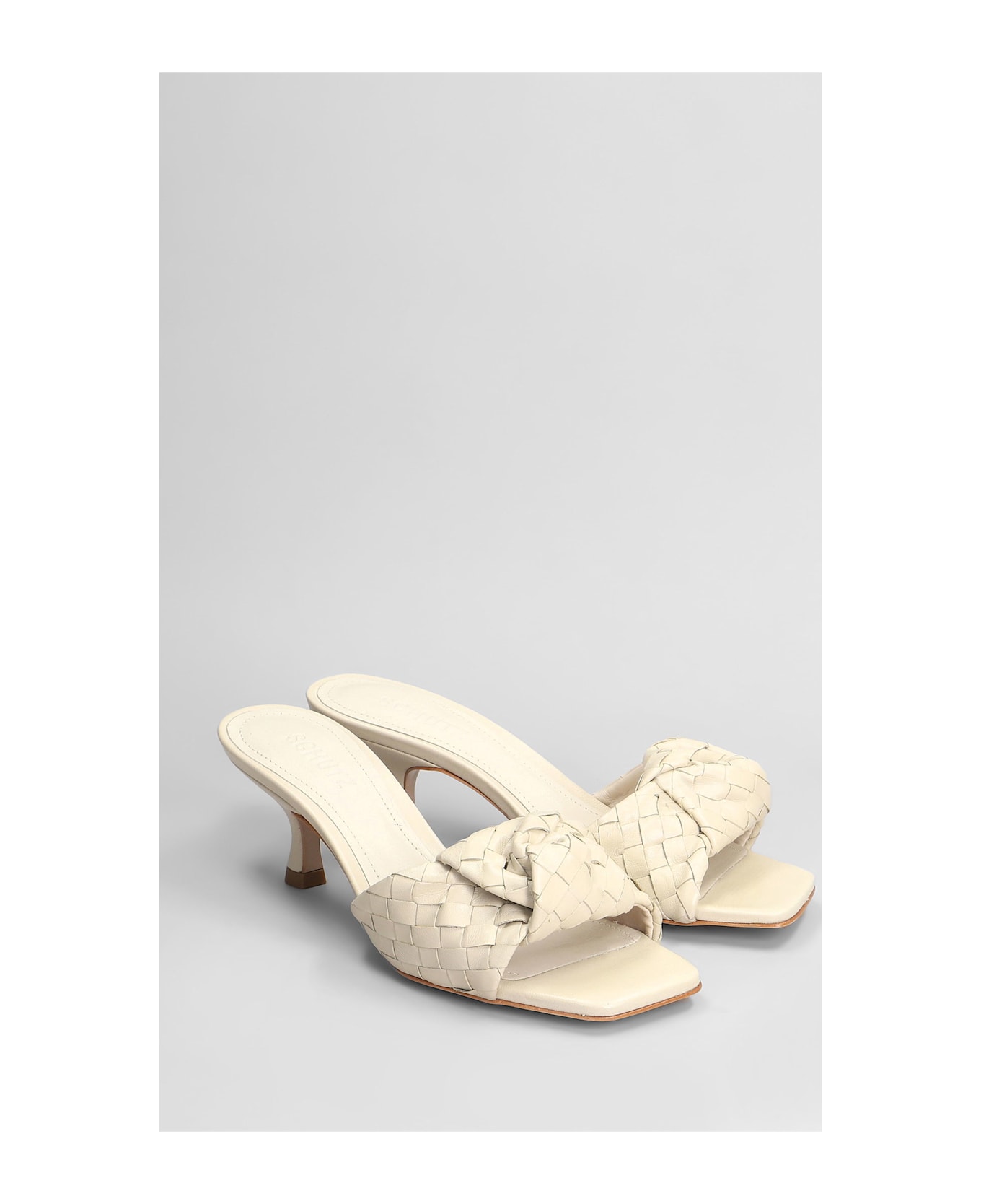 Schutz Slipper-mule In Beige Leather - beige