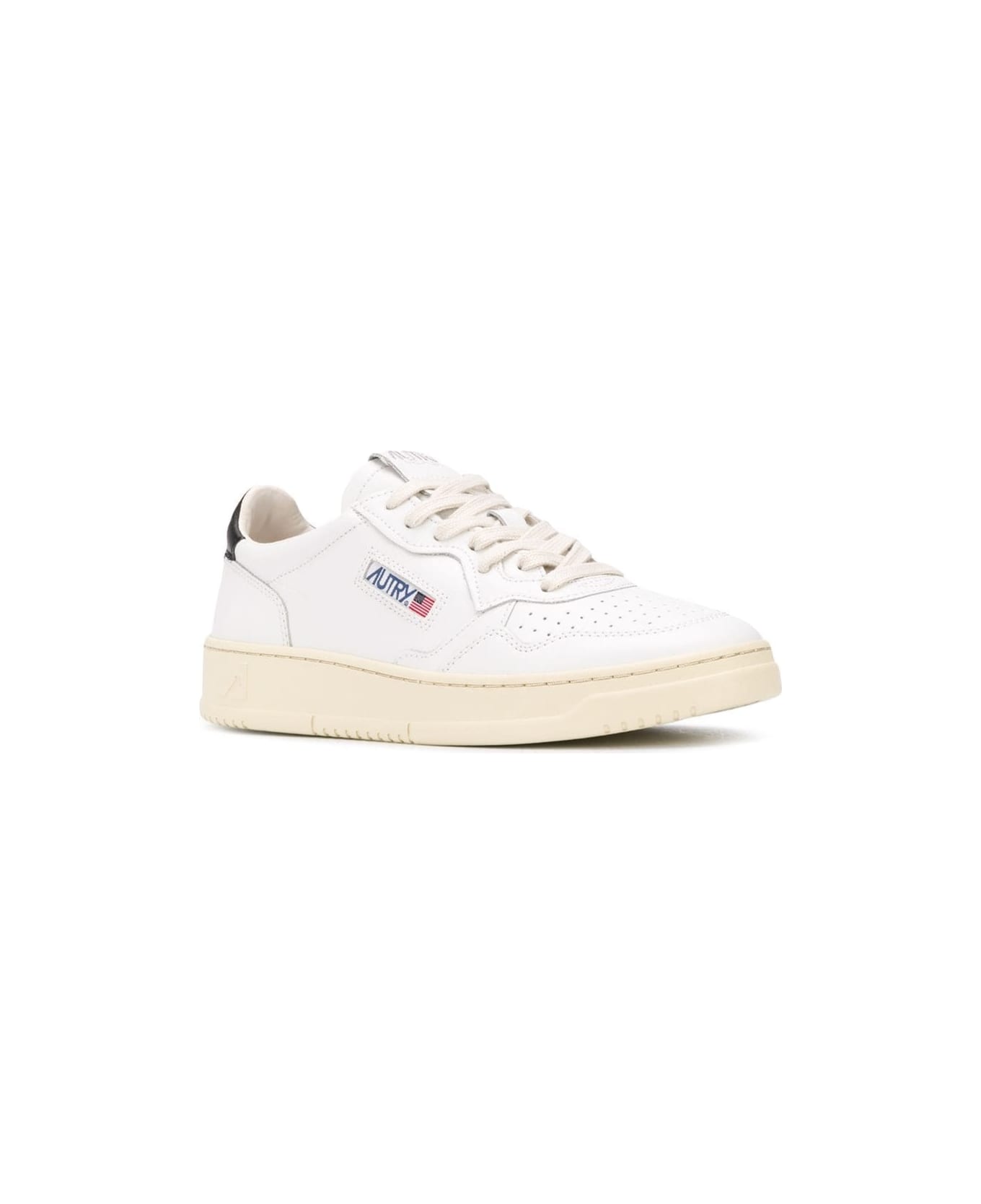 Autry 'medalist Low' White Sneakers With Contrasting Heel Tab In Leather Man - White