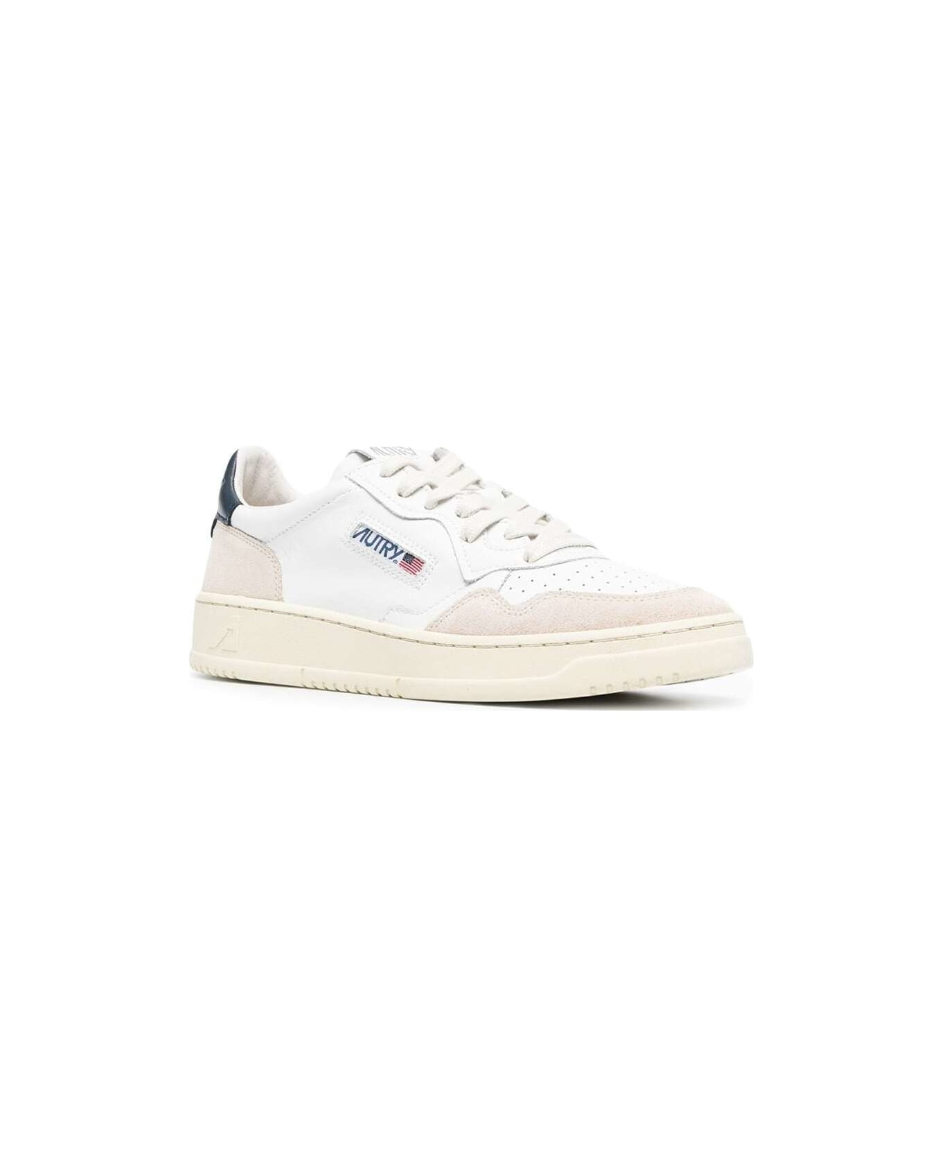 Autry 'medalist' White Low Top Sneakers With Suede Inserts And Contrasting Heel Tab In Leather Man - White