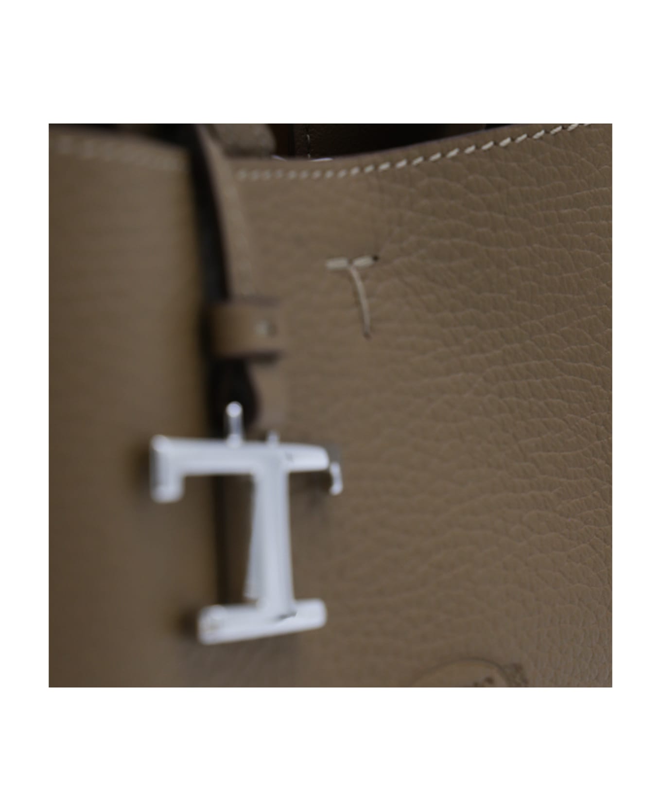 Tod
s Brown Leather Bag