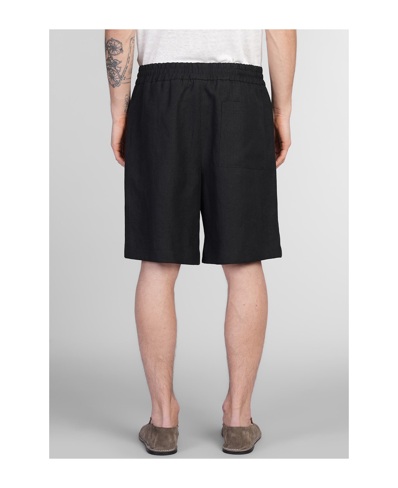 Lardini Shorts In Black Linen - black