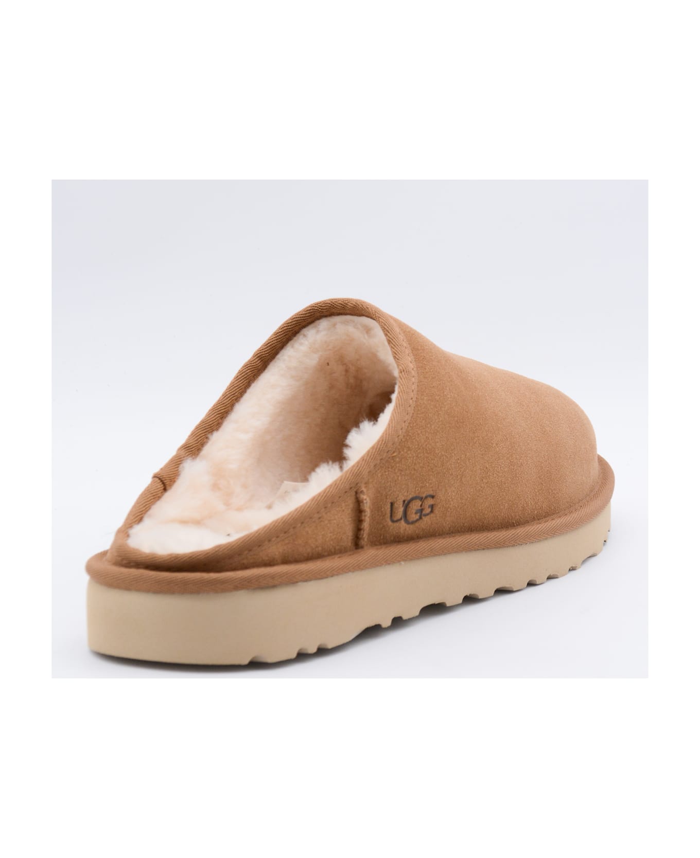 UGG Brown Flats - Chestnut
