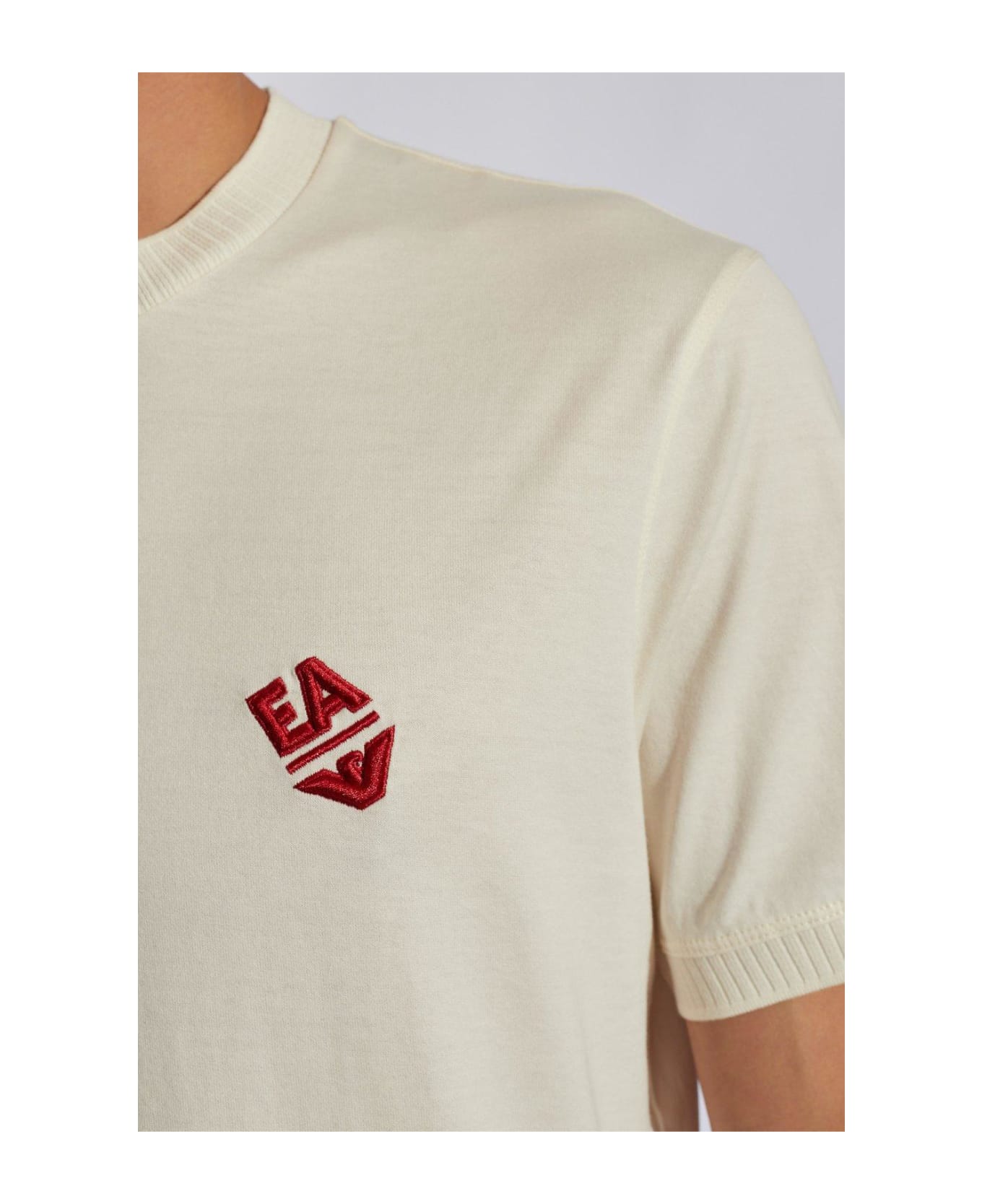 Emporio Armani T-shirt With Logo シャツ