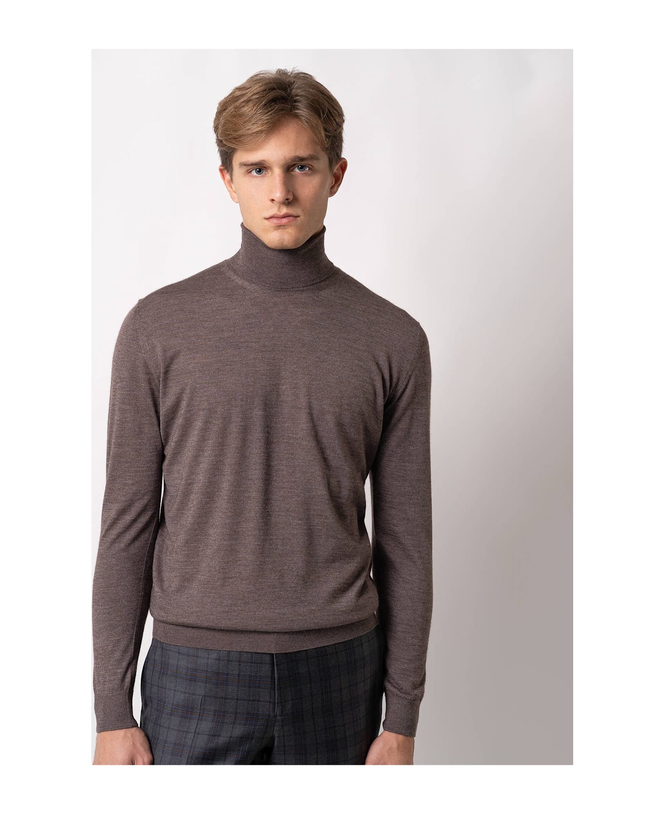 Larusmiani Turtleneck Sweater 
pullman
 Sweater - Beige