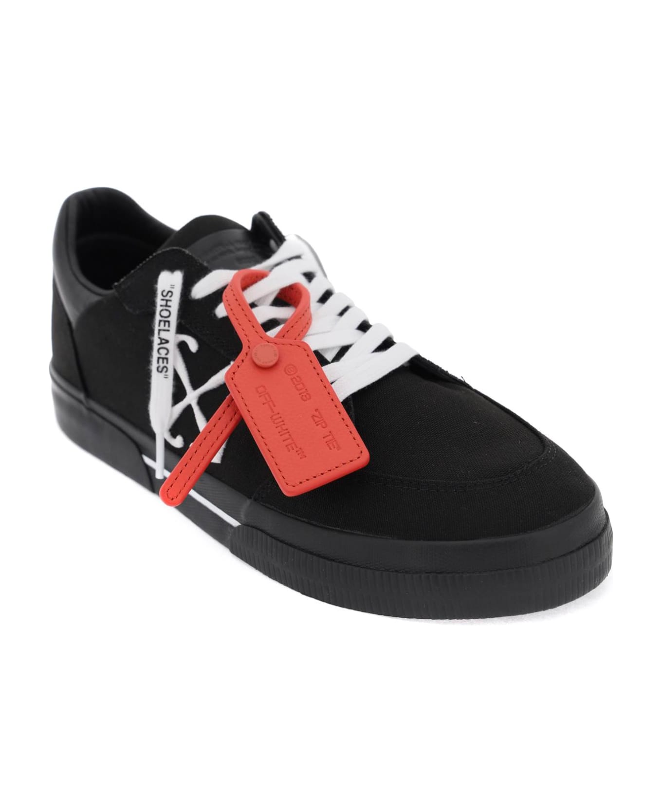 Off-White Low Vulcanized Sneakers - black