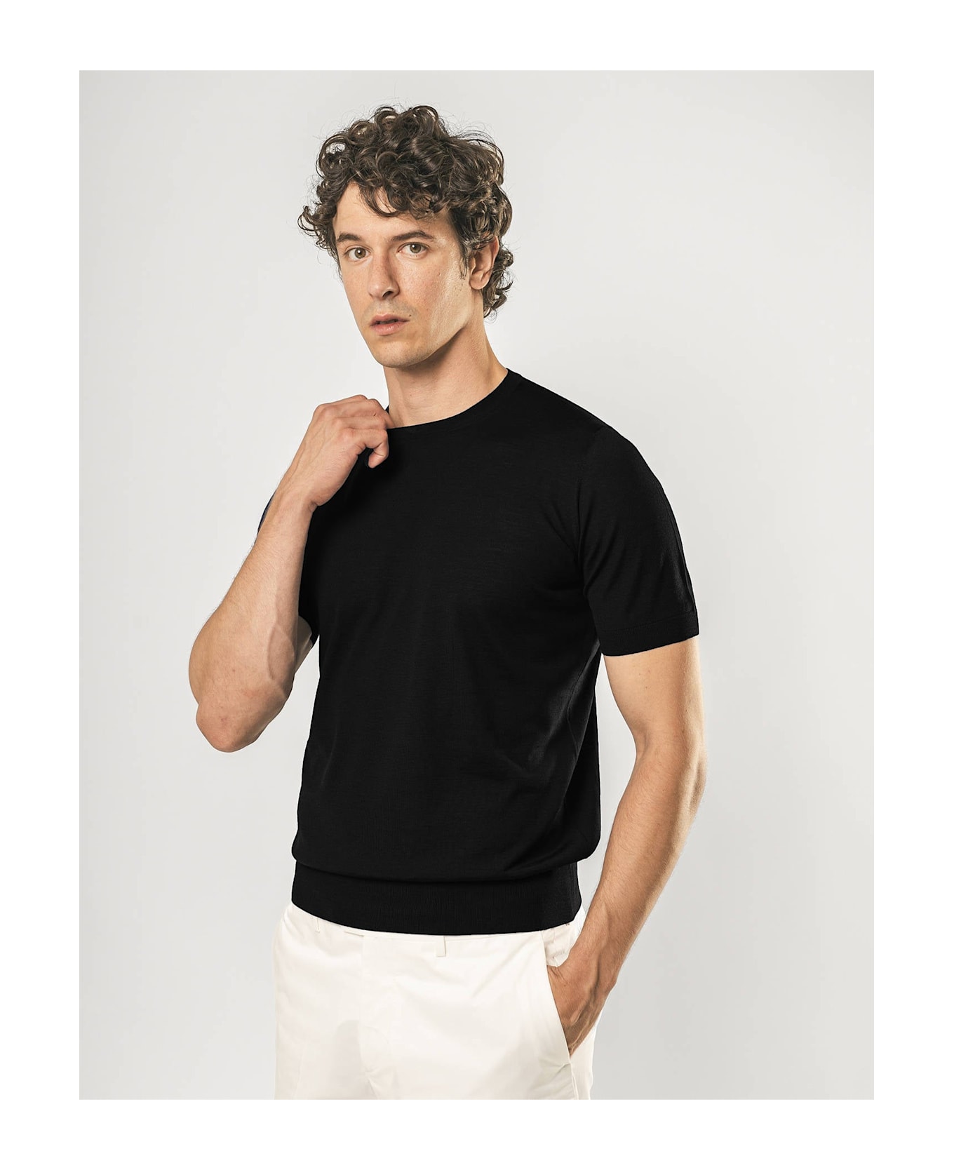 Larusmiani Crewneck Roquebrune T-Shirt - Black