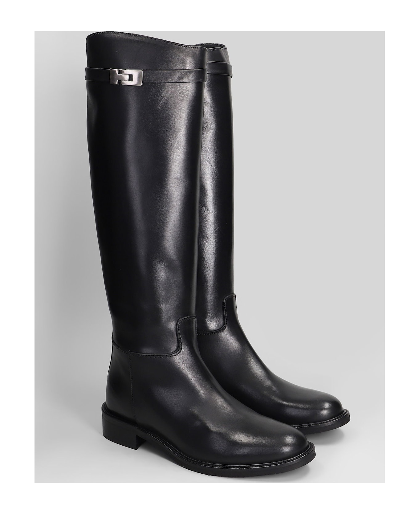 Julie Dee Low Heels Boots In Black Leather - black