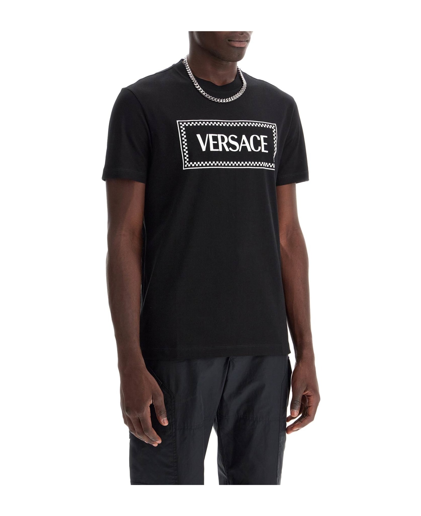Tシャツ・カットソー VERSACE SS25 Logo embroidery t-shirt (10188981A13610 2KQ70) Versace Logo Embroidery T-Shirt - Women | 10188981A136102KQ70
