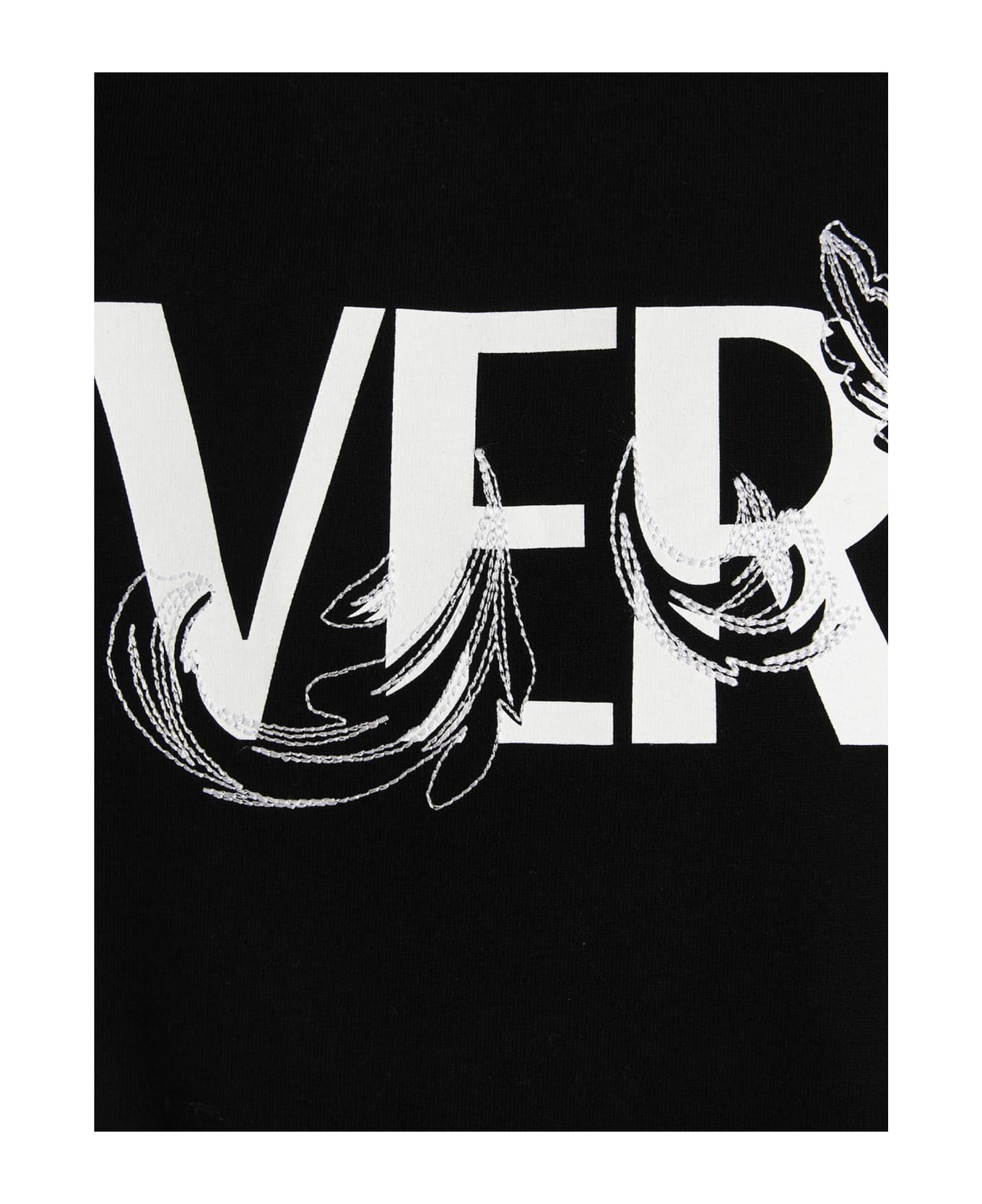 Versace Logo Embroidery T-shirt - Black  