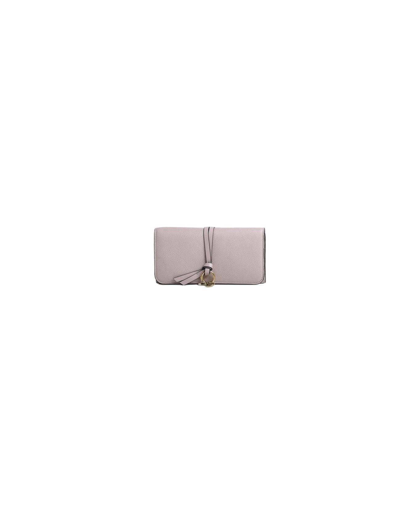 Chloé Logo Charm Laced Wallet - Misty lavender