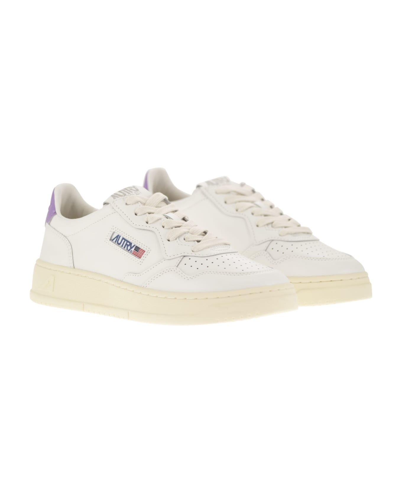 Autry Medalist Low - Leather Sneakers - White/lilac