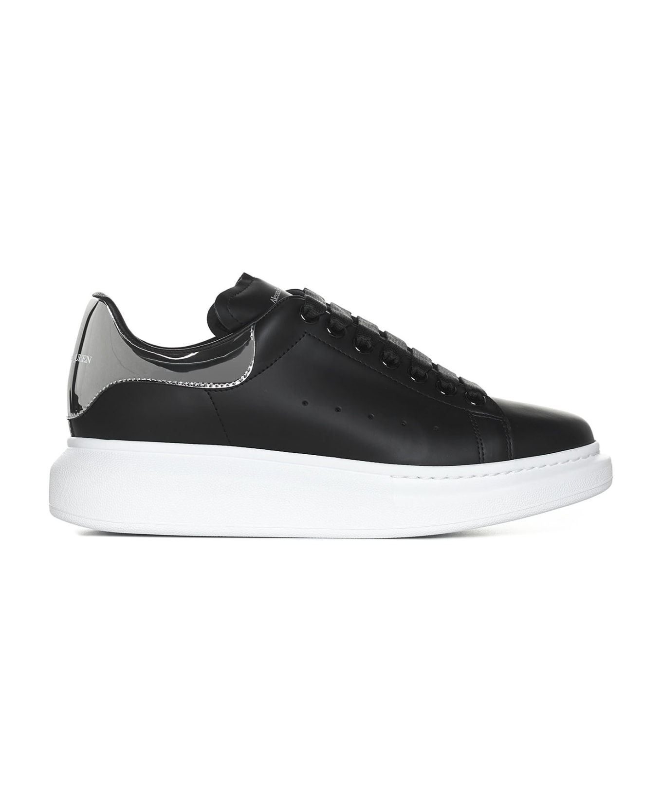 Alexander McQueen Round Toe Laced Sneakers - Black Silver