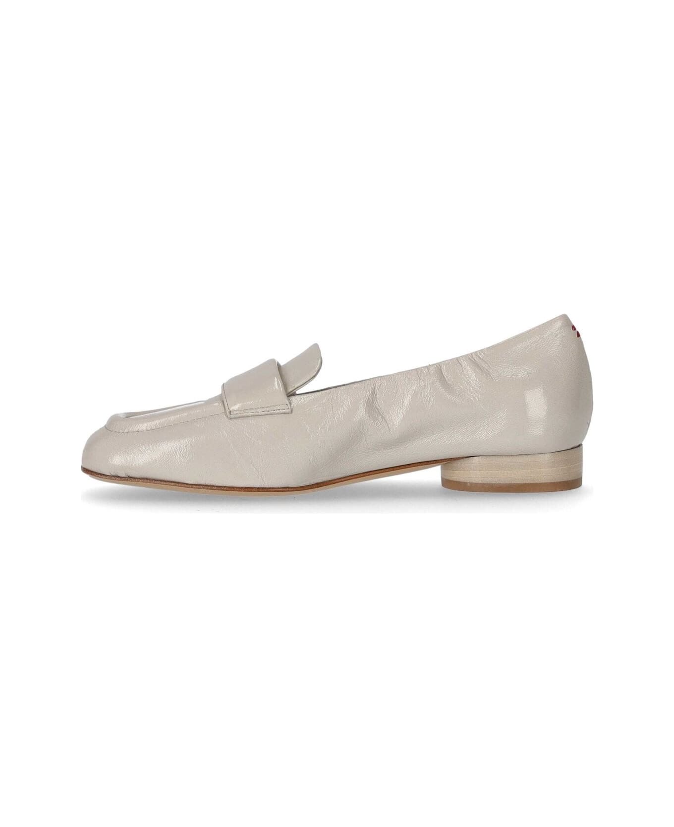 Halmanera Glaze Light Beige Loafer | italist