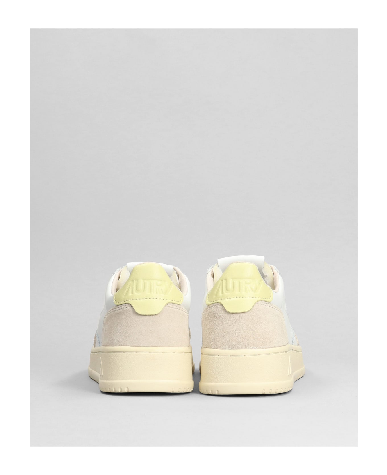 Autry Medalist Low Sneakers - WHITE/yellow