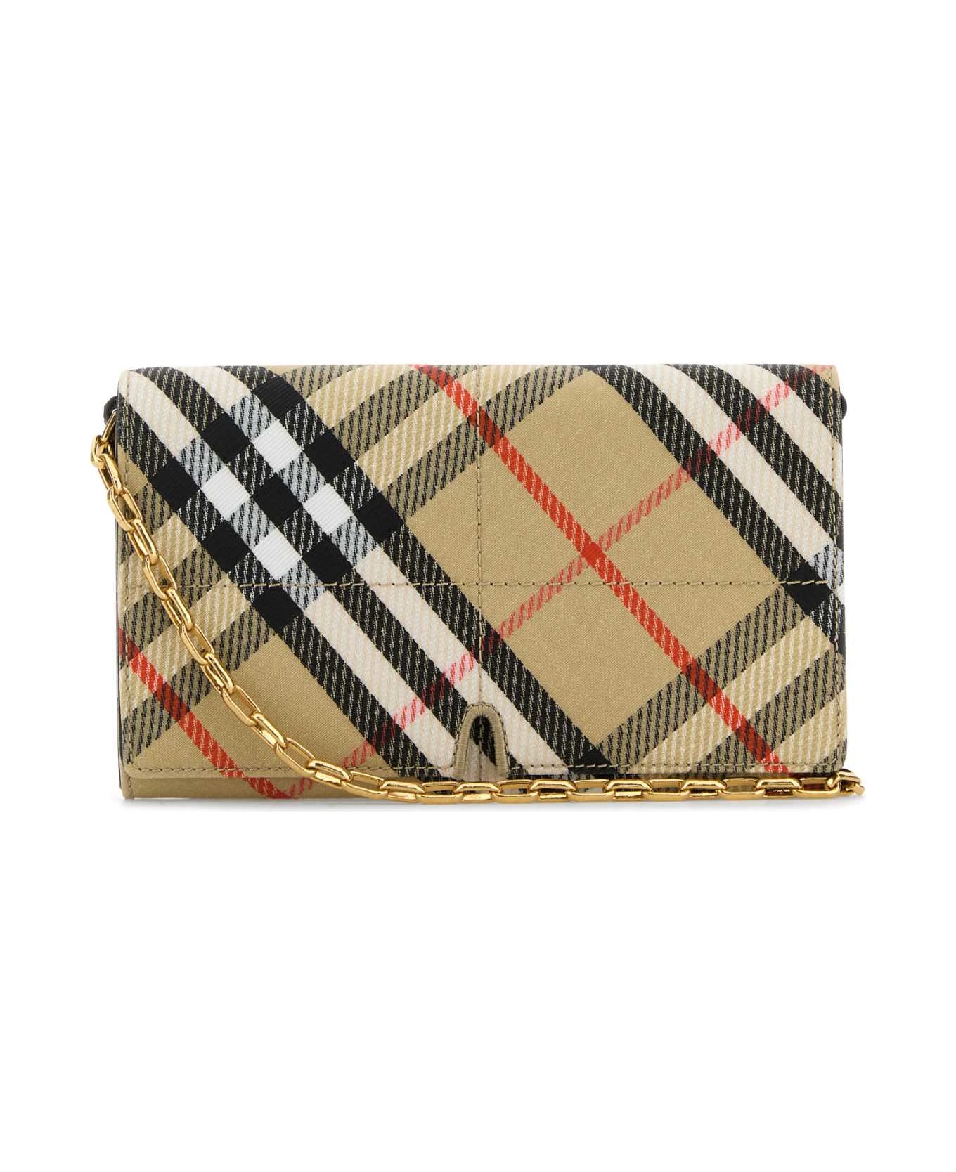 Burberry Printed Canvas Snip Wallet - SANDIPCHECK 財布