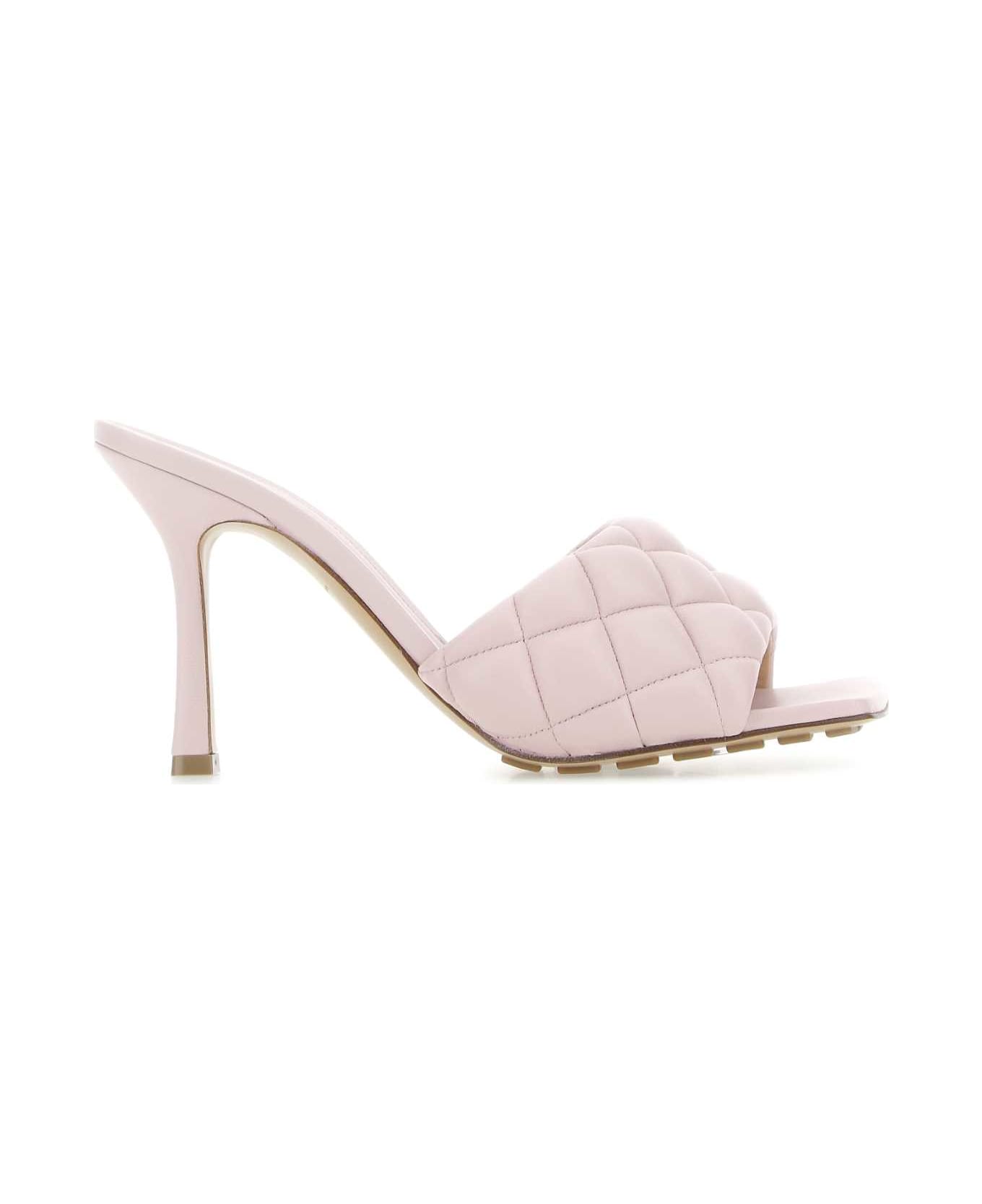 Bottega Veneta Light Pink Nappa Leather Padded Sandals - 5071