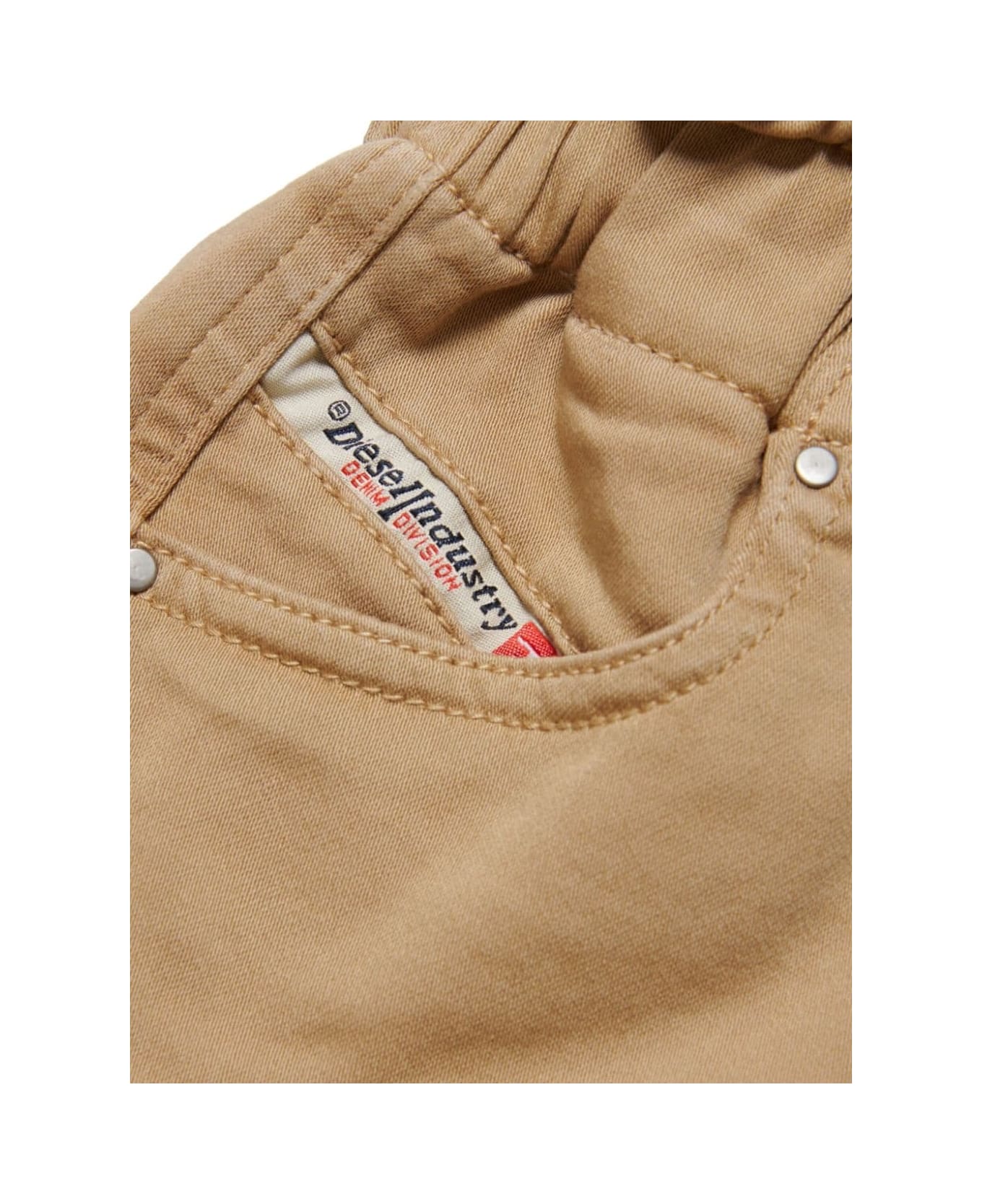 Diesel Shorts Con Applicazione - Beige