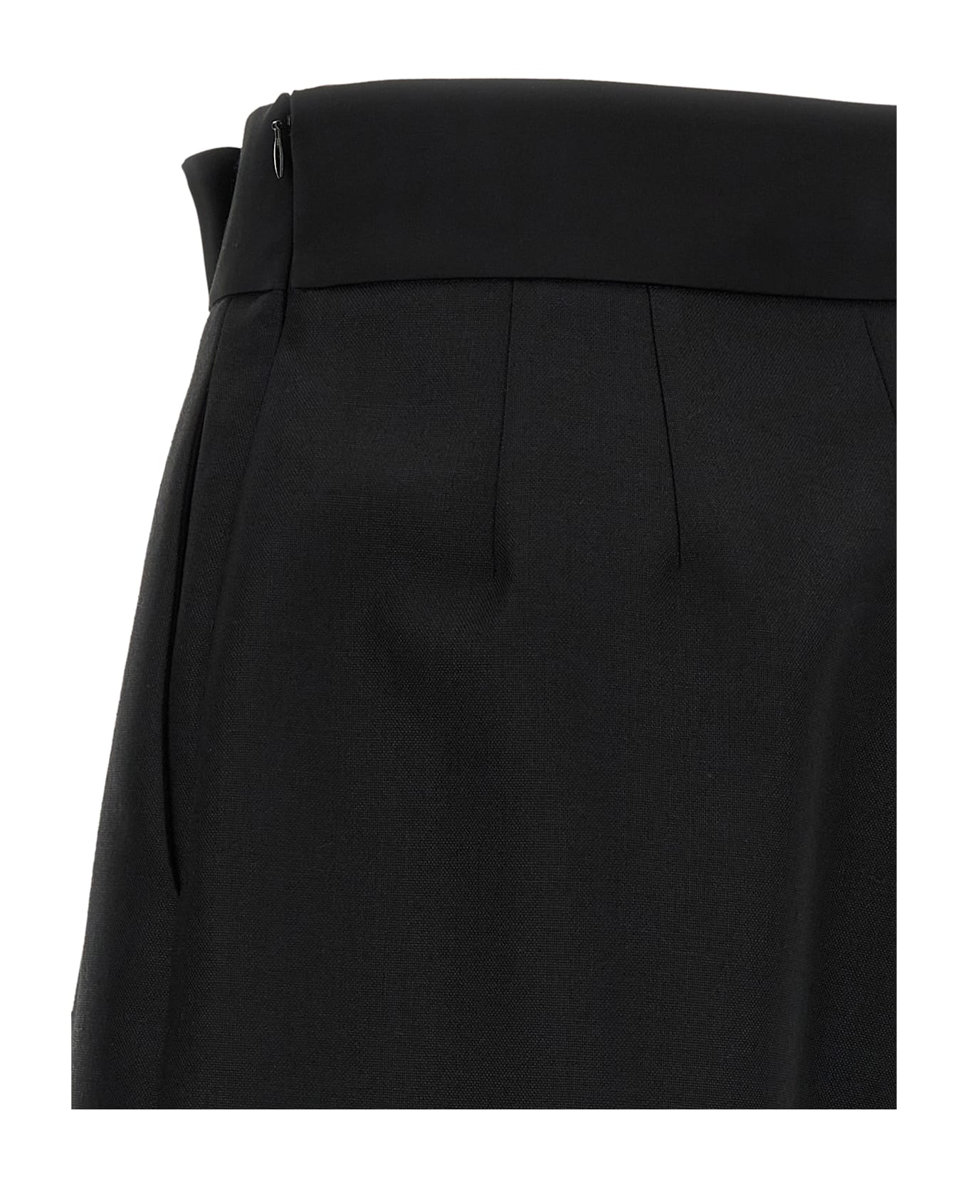 Valentino Garavani Bow Bermuda Shorts - Black  