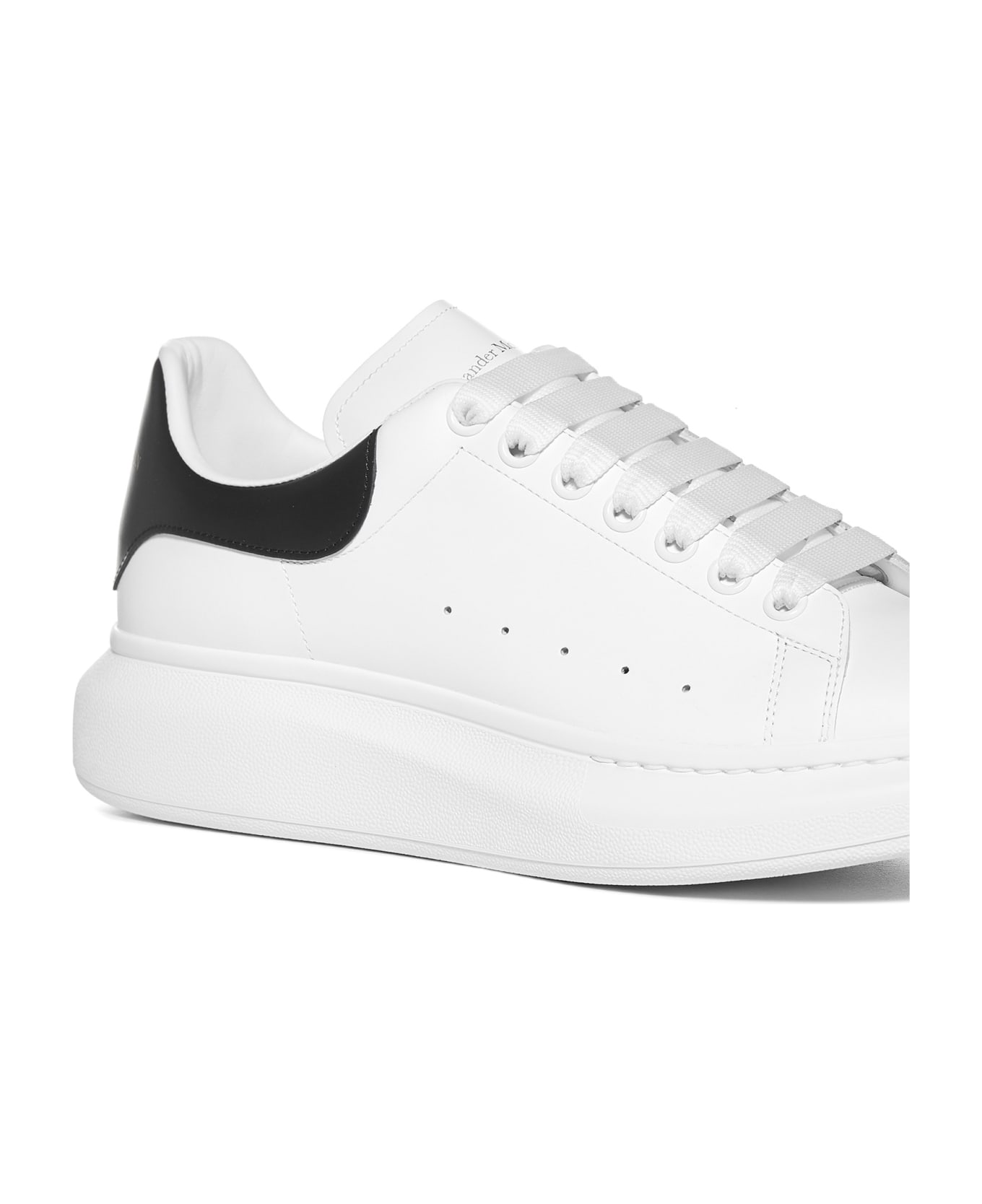 Alexander McQueen Oversize Leather Sneakers - White/black