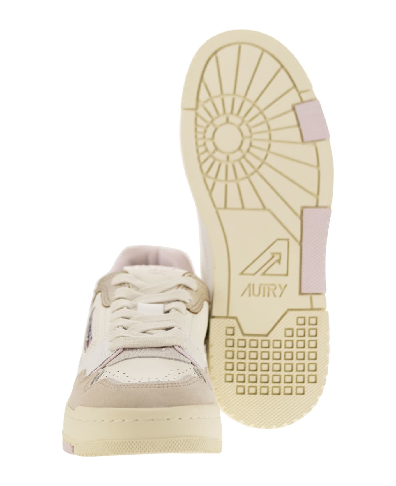 Autry Clc - Women's Low Sneaker - White/pink