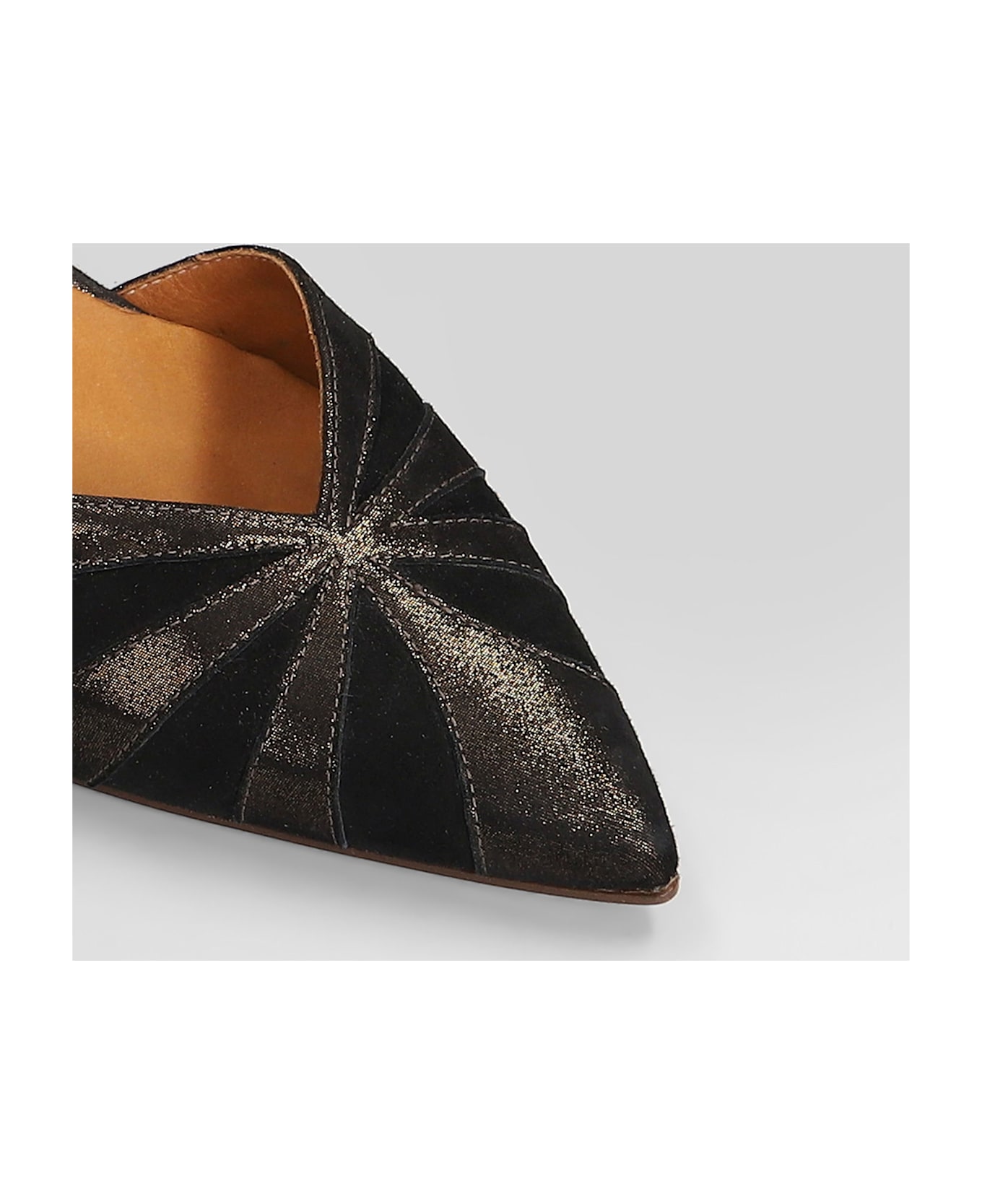 Chie Mihara Lolay Pumps In Black Leather - black