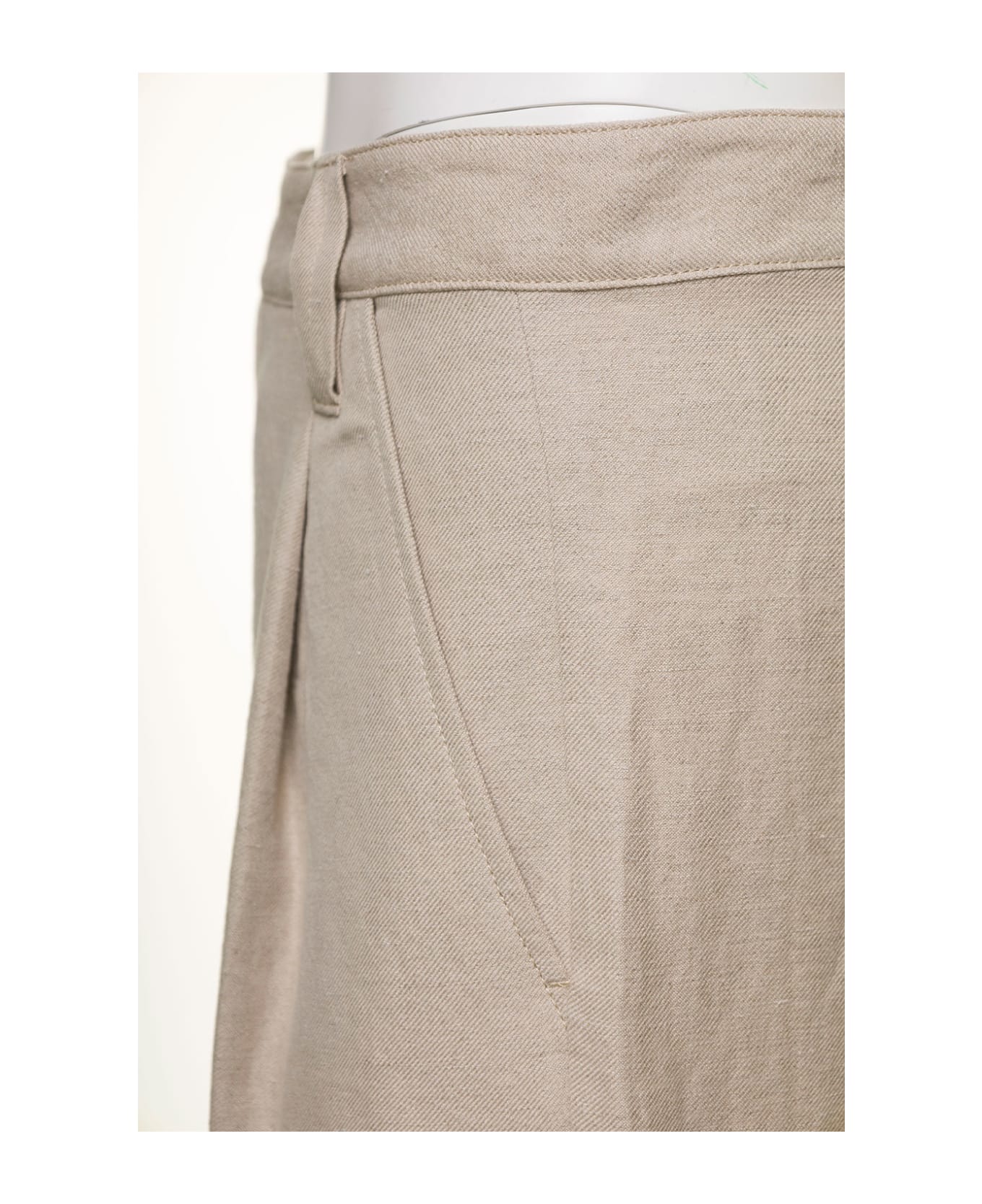 A.P.C. 'renato' Beige Cropped Pants With Pinces In Linen And Cotton Man - Beige