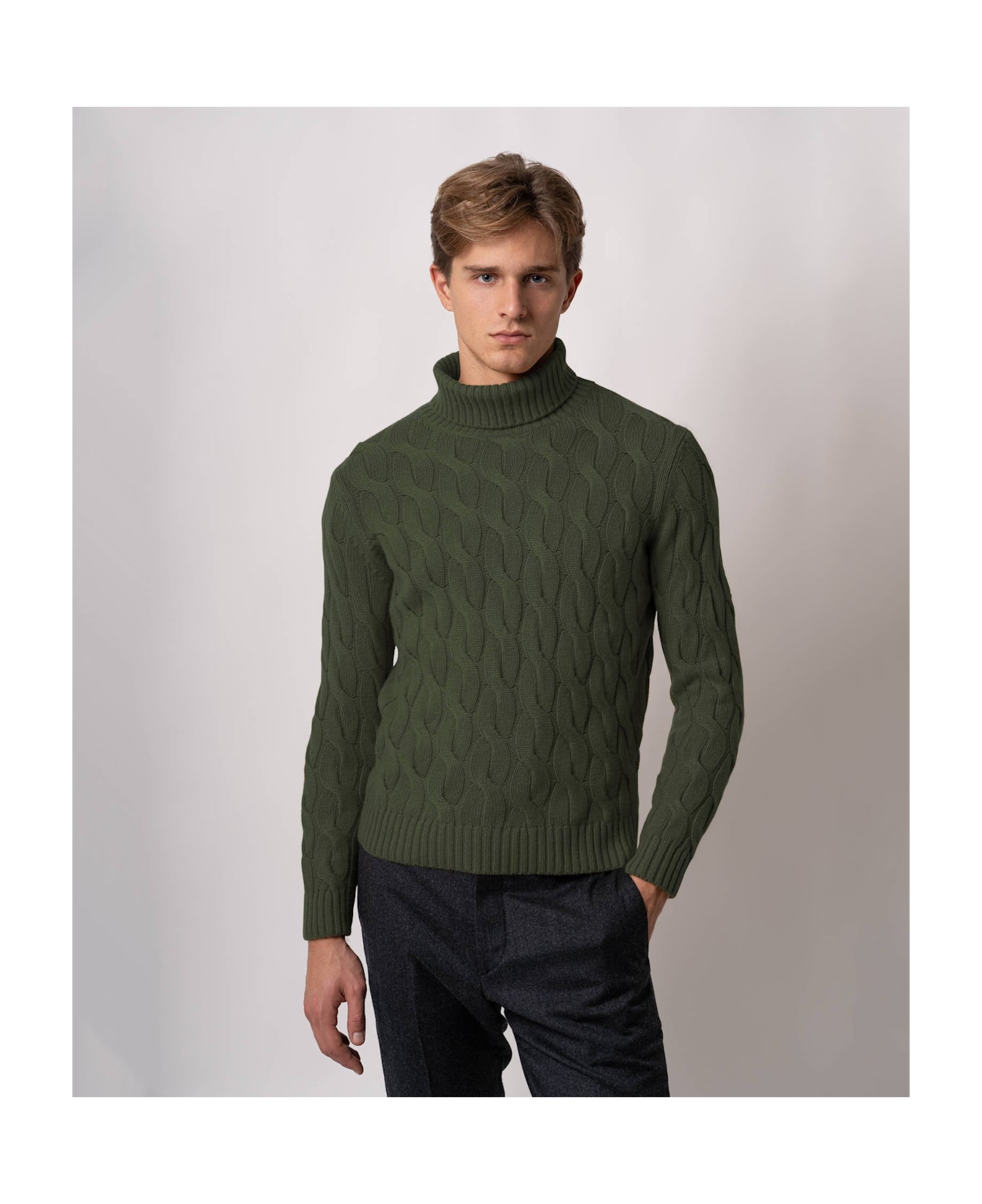 Larusmiani Turtleneck Sweater Col Du Pillon Sweater - Green