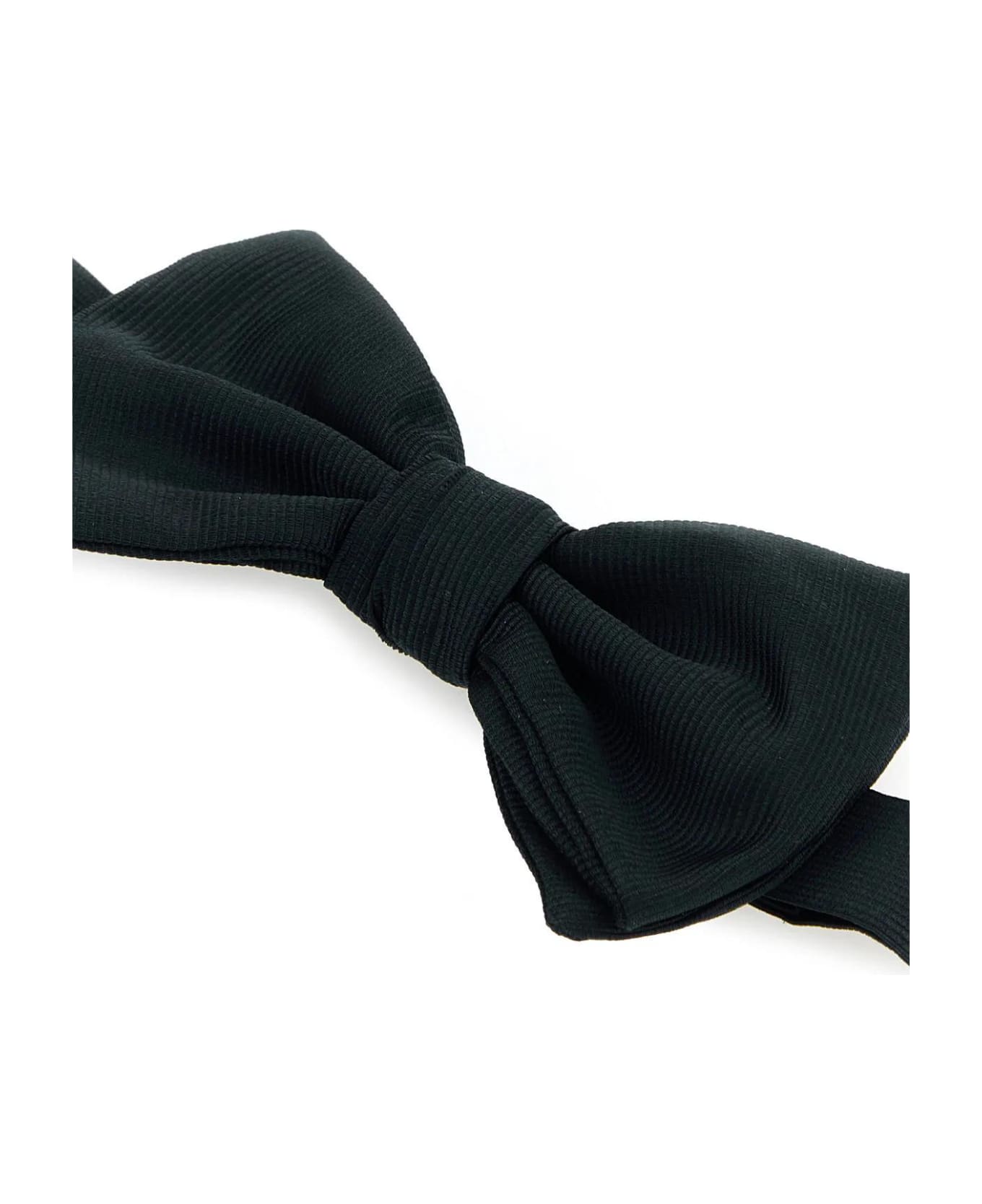 Giorgio Armani Black Silk Papillon - 00020