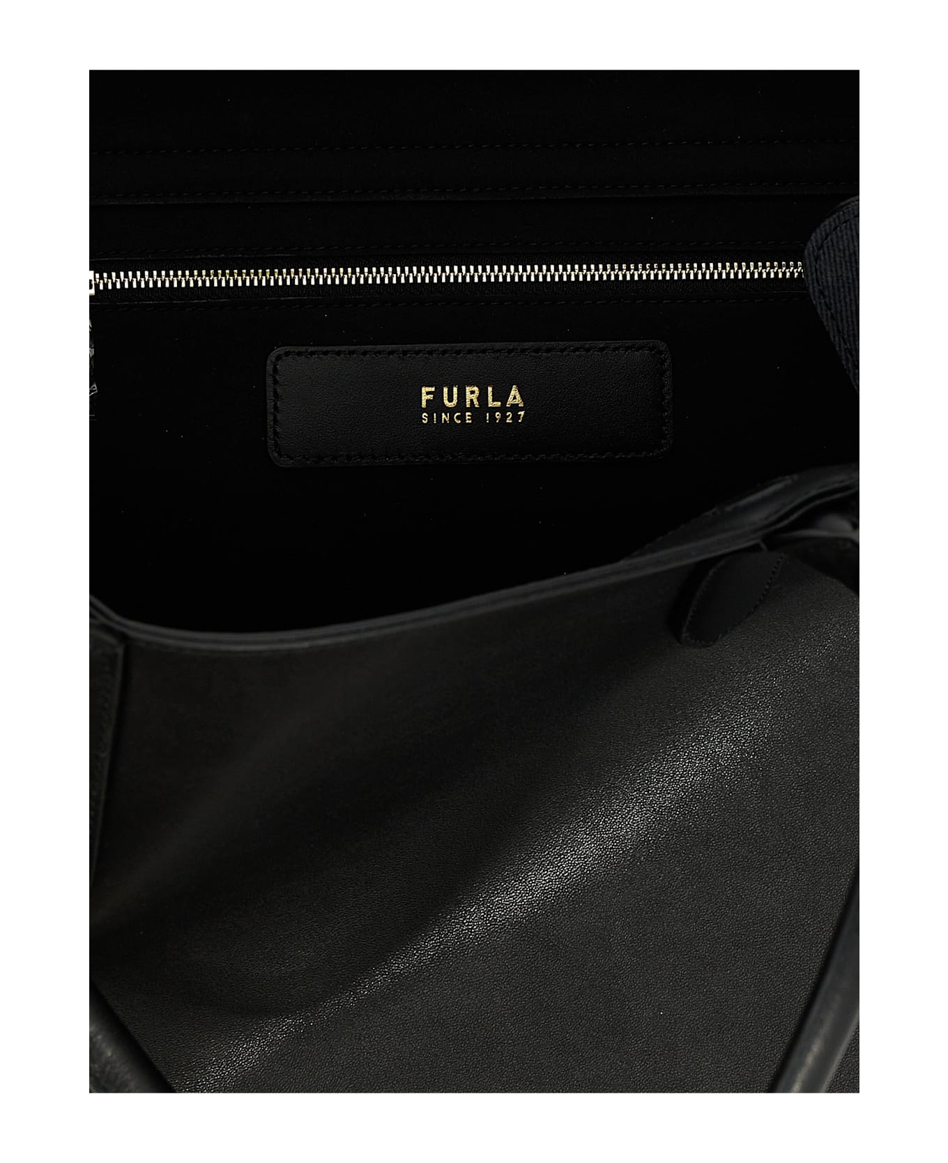 Furla 
meridiana L
 Shoulder Bag - Black  