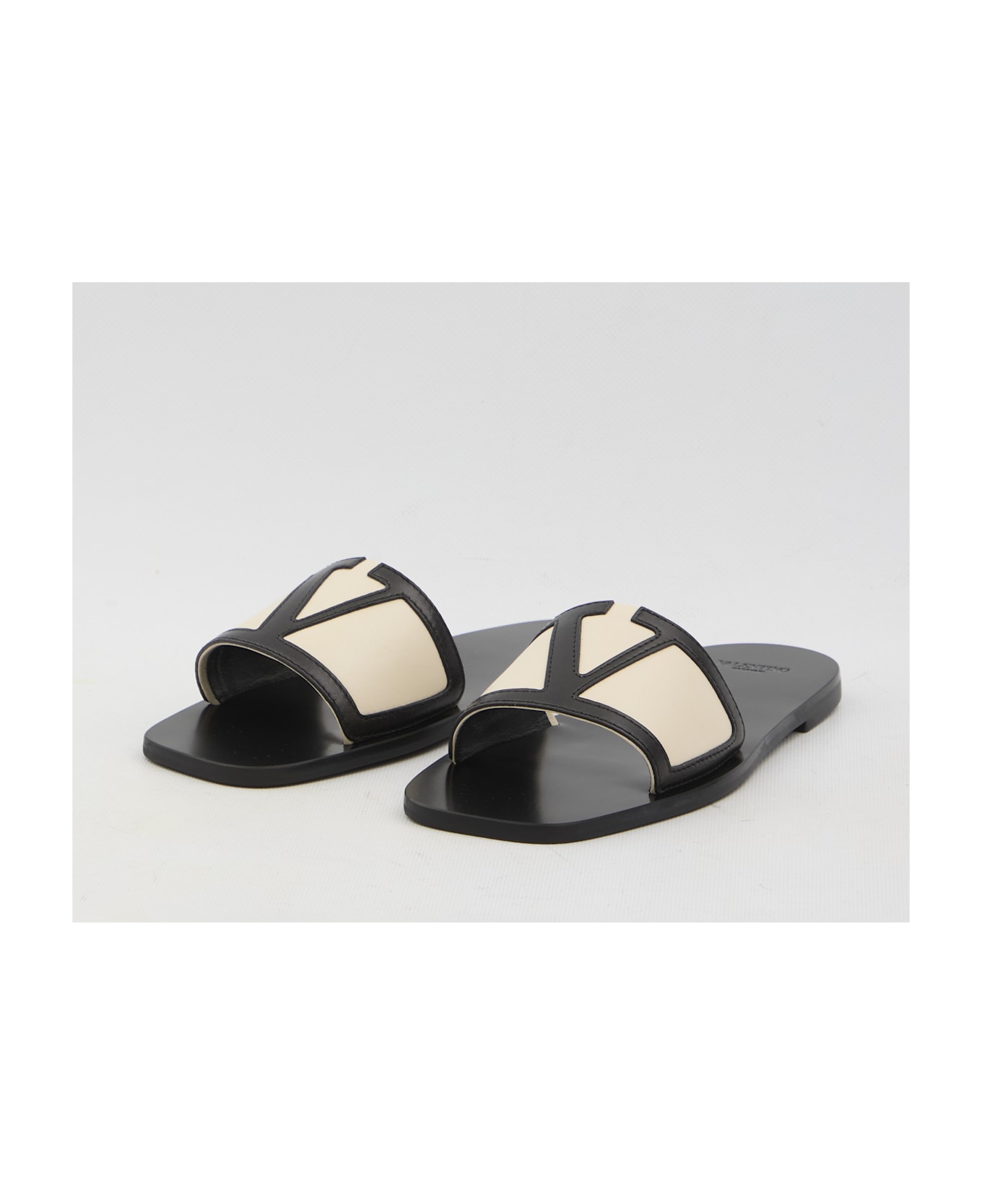 Valentino Garavani Superstar Slide Sandals - BLACK