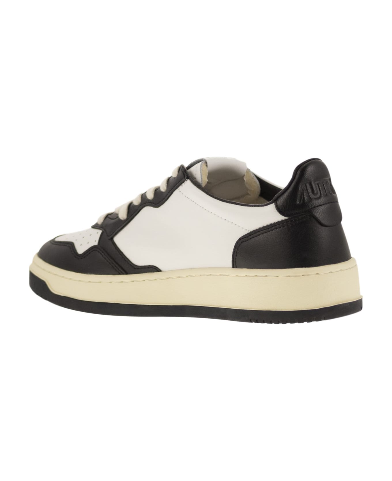 Autry Medalist Low - Leather Trainers With Lettering - White/black