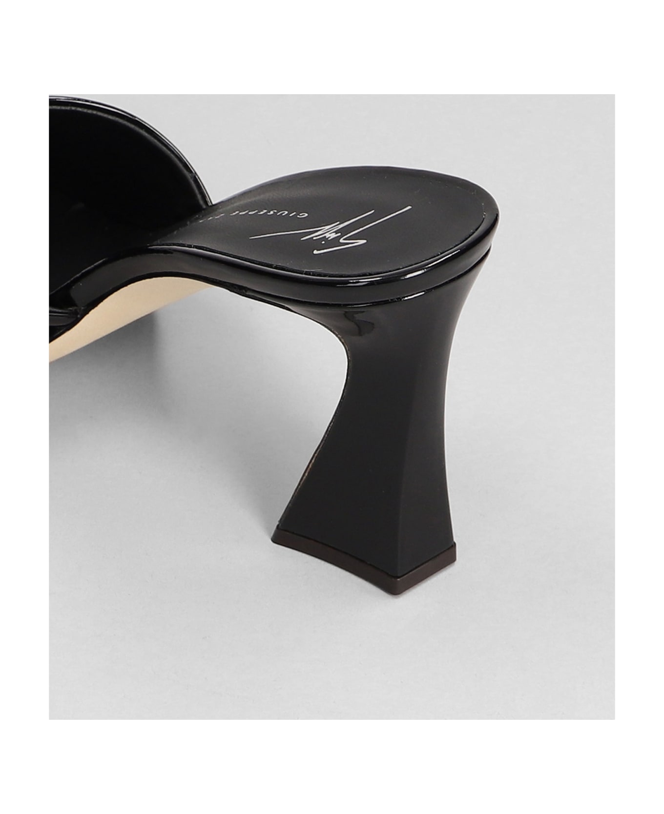 Giuseppe Zanotti Kezia Slipper-mule In Black Patent Leather - black