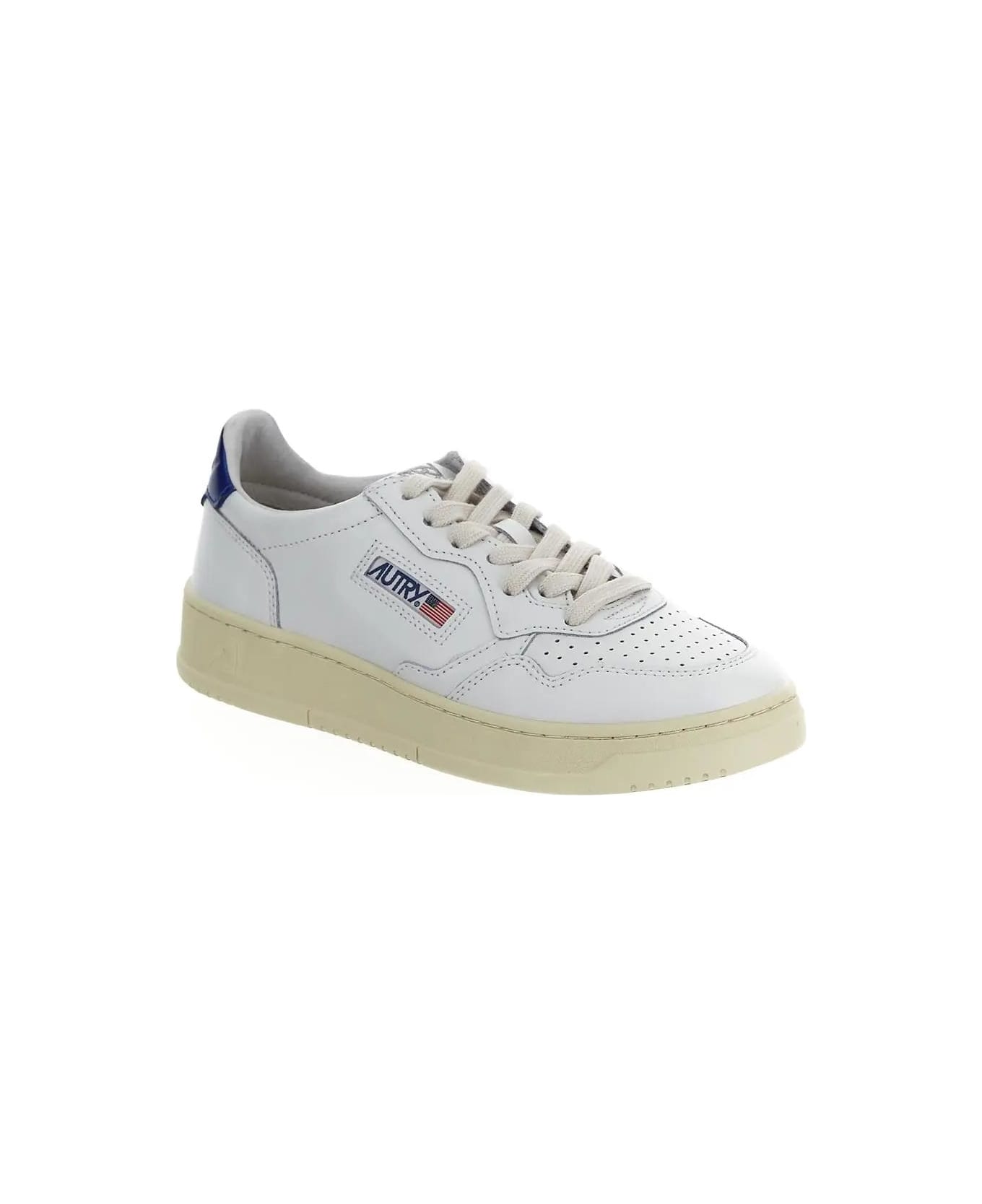Autry Medalist Low Sneakers - White Blue
