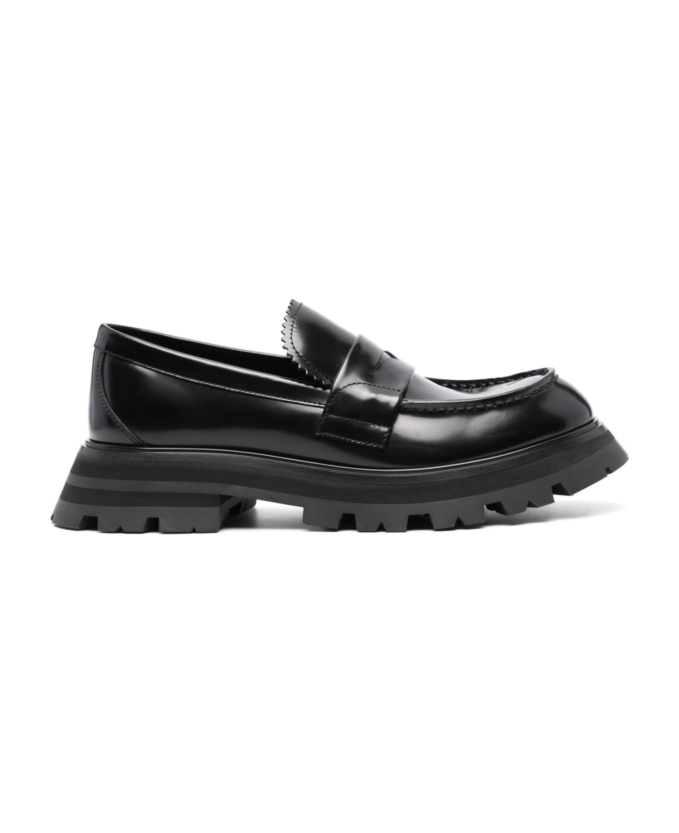 Alexander McQueen Wander Loafer In Black - Black