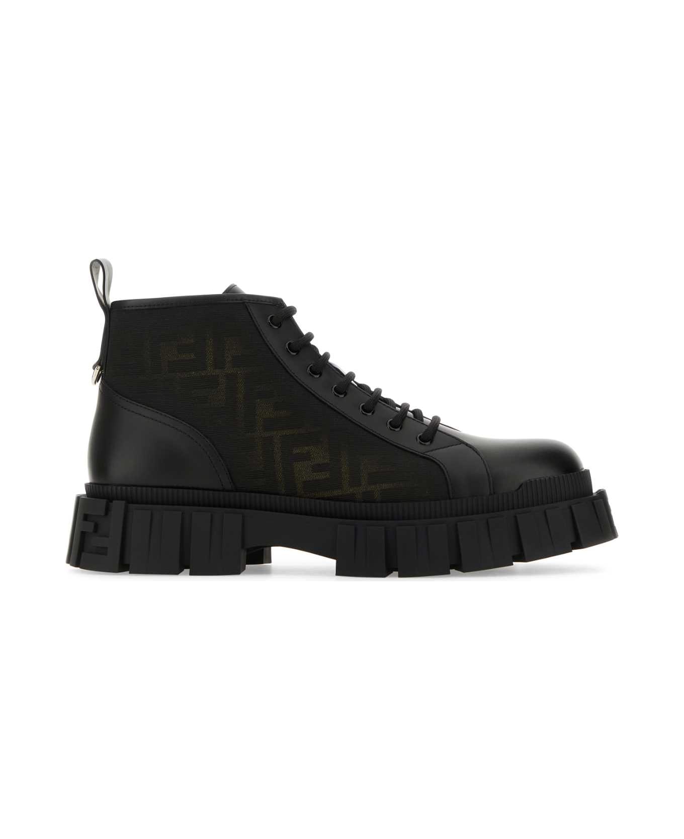Fendi Two-tone Leather And Fabric Fendi Force Ankle Boots - BROWNBLACK ブーツ