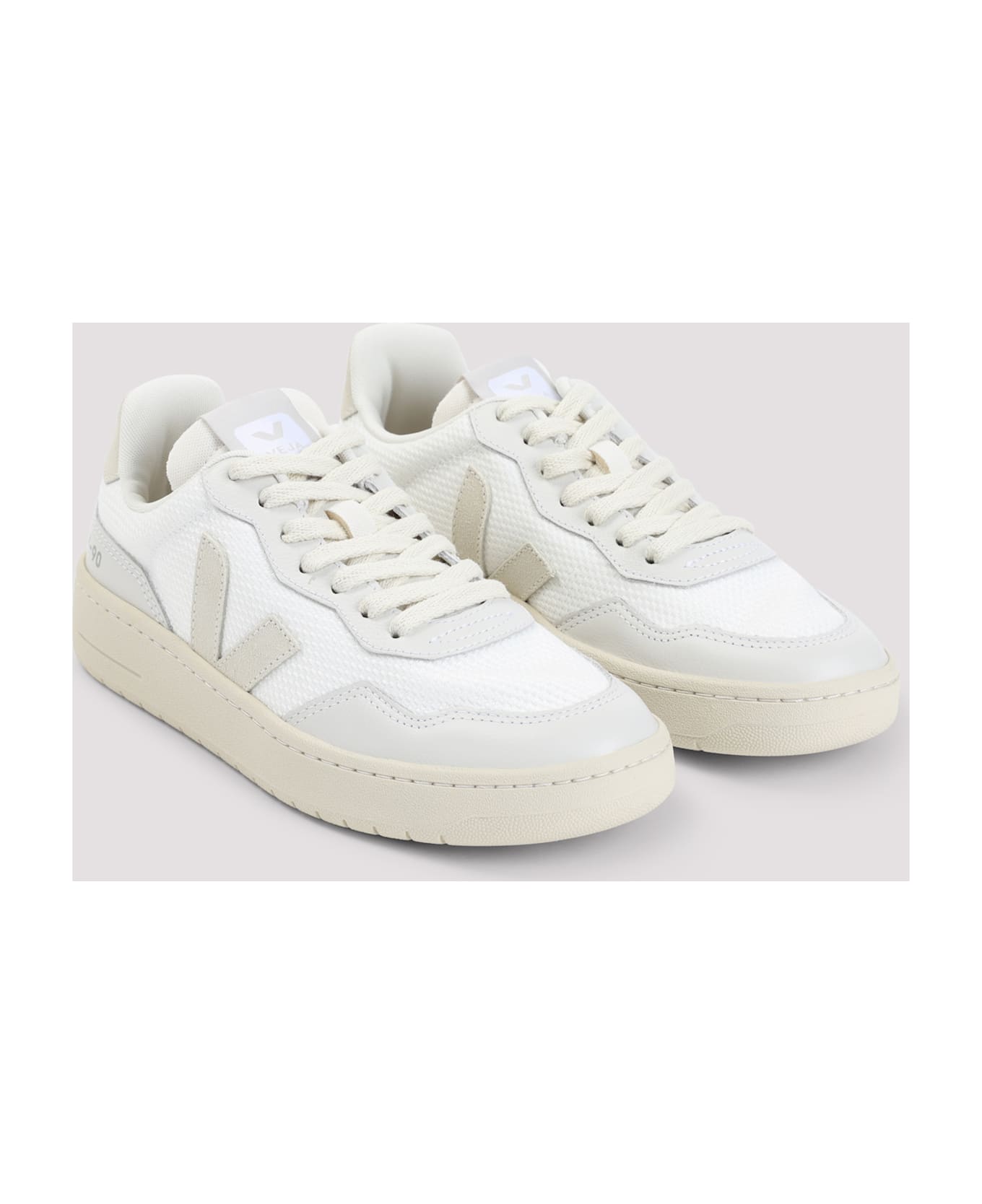 Veja V-90 Sneakers - WHITE